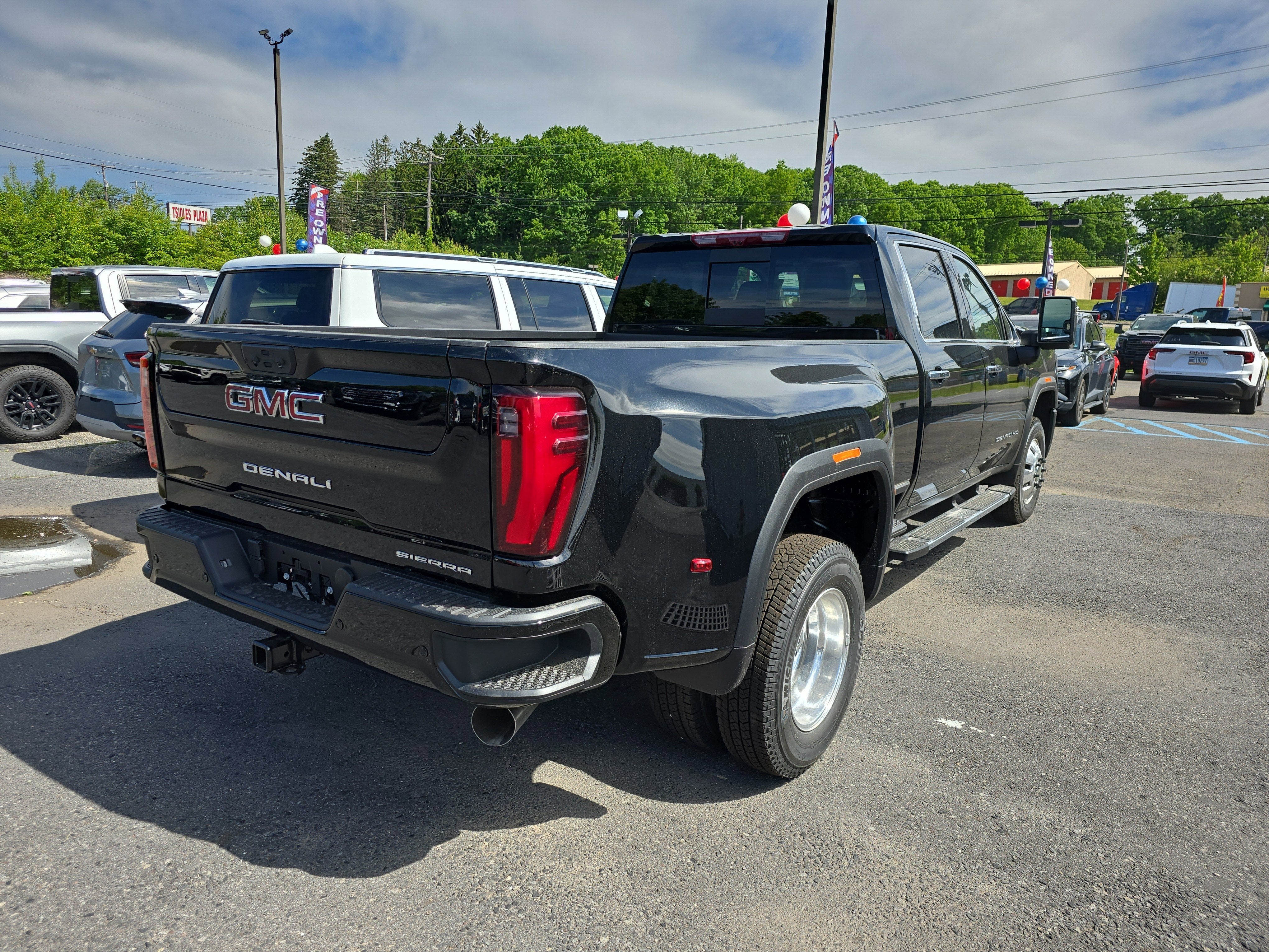 2026 GMC Sierra 3500 HD Denali DRW