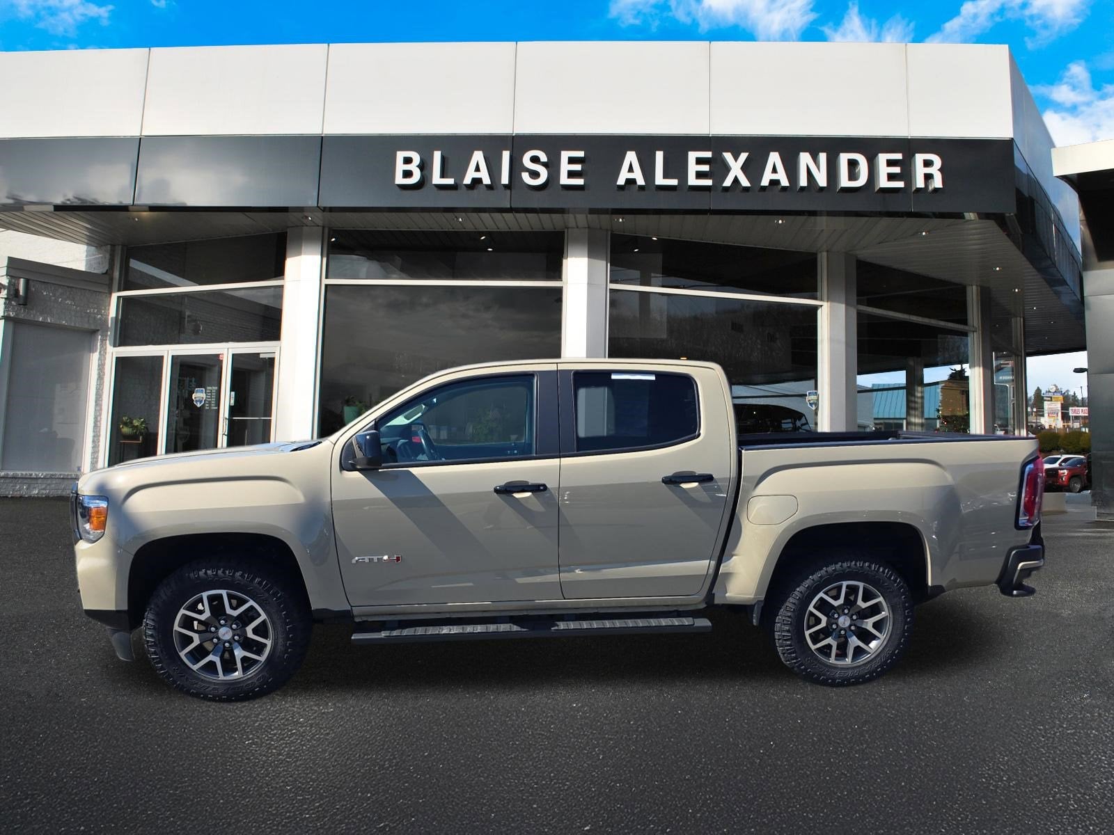 2022 GMC Canyon AT4 - Leather