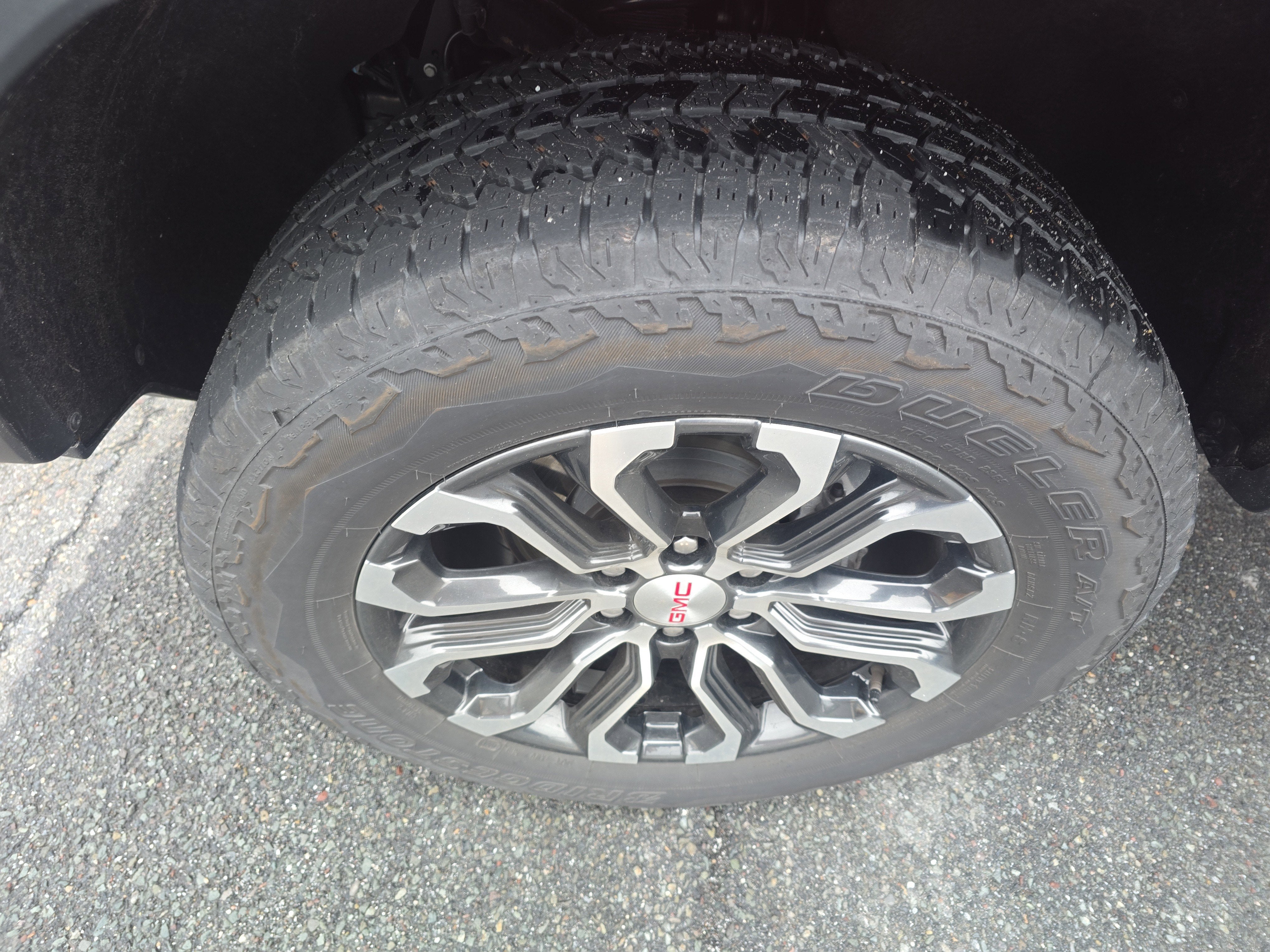 2024 GMC Canyon Denali