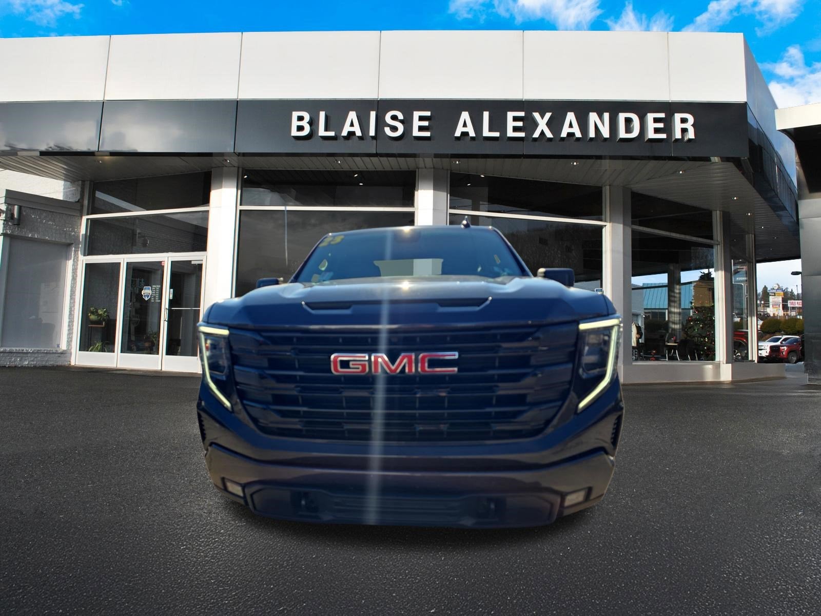 2023 GMC Sierra 1500 Elevation