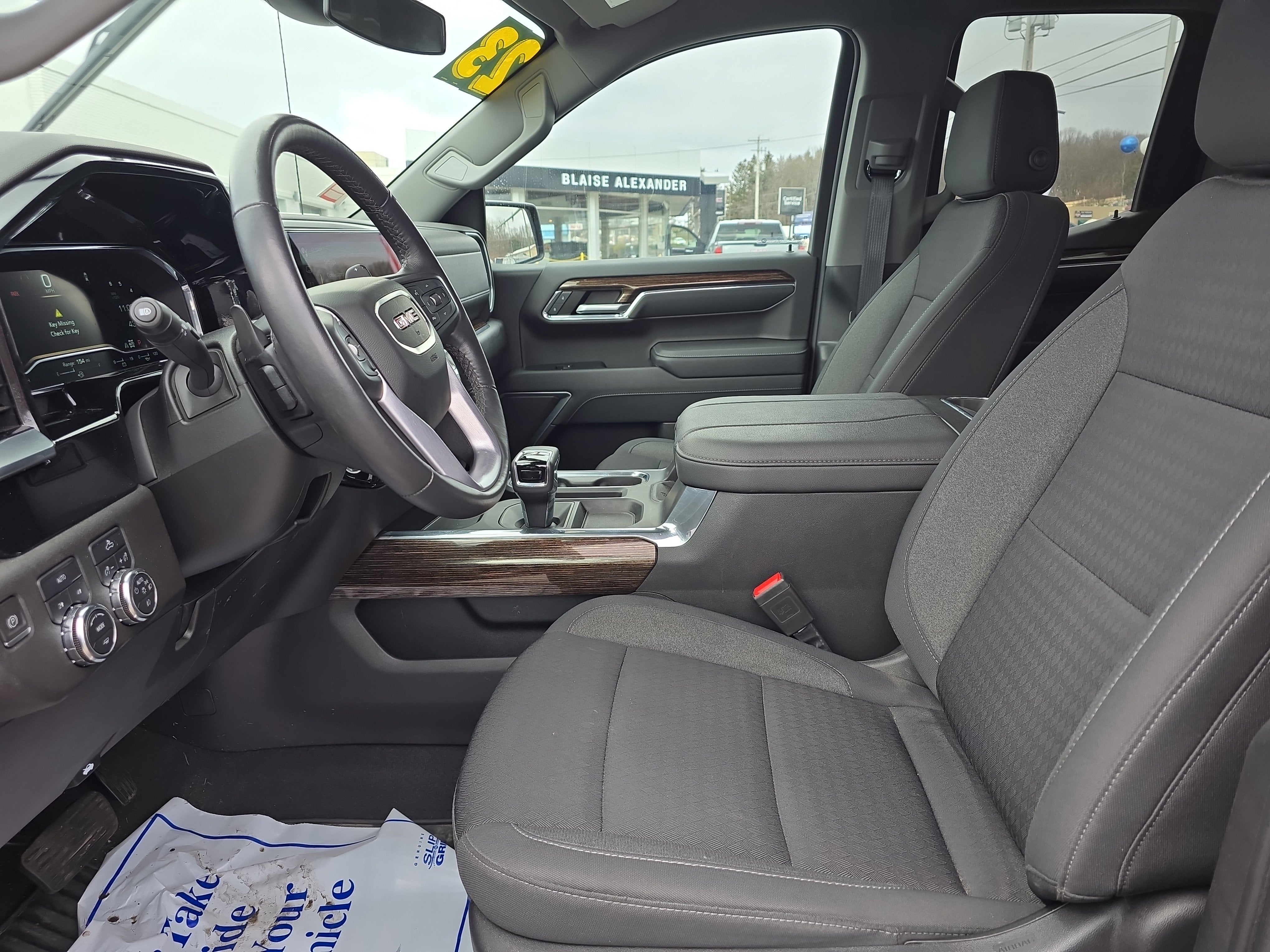 2023 GMC Sierra 1500 Elevation