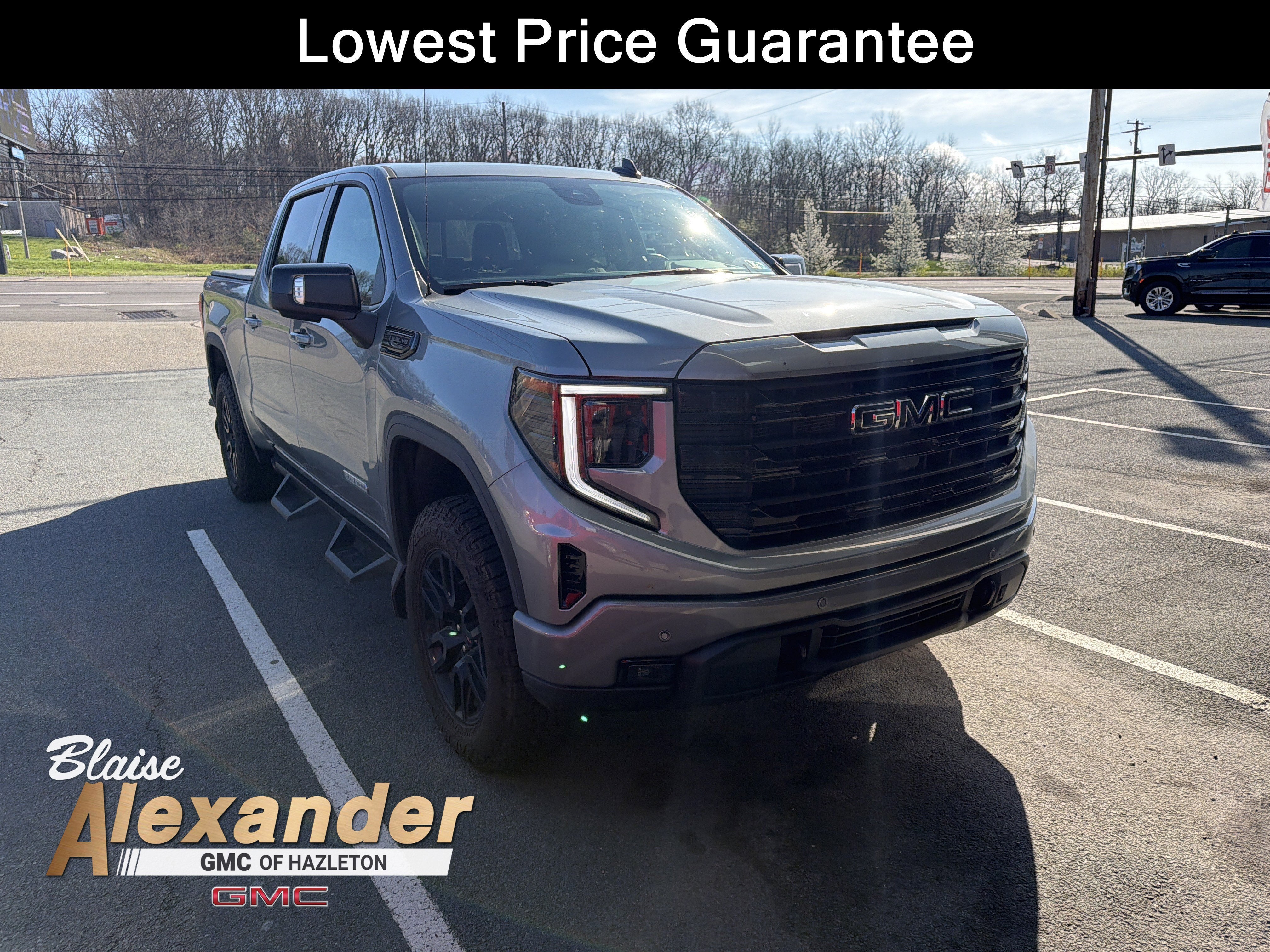 2026 GMC Sierra 4WD Crew Cab Short Box Elevation's photo