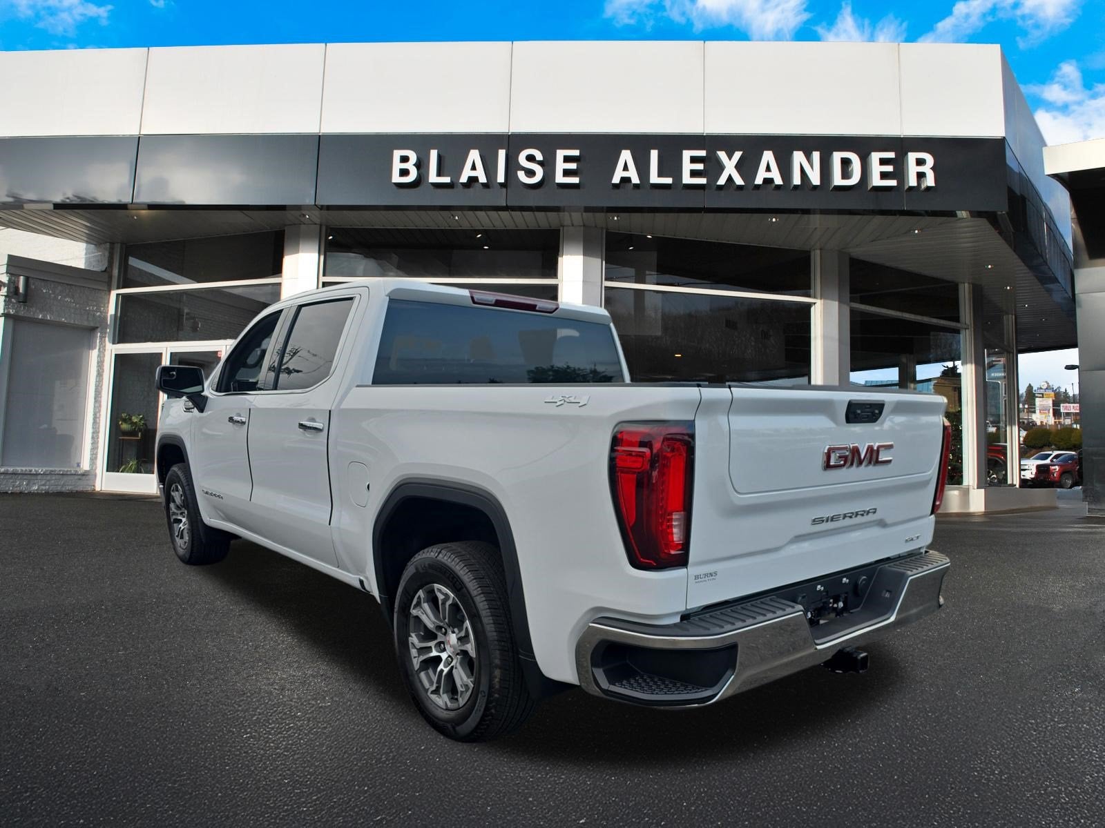 2026 GMC Sierra 1500 SLT