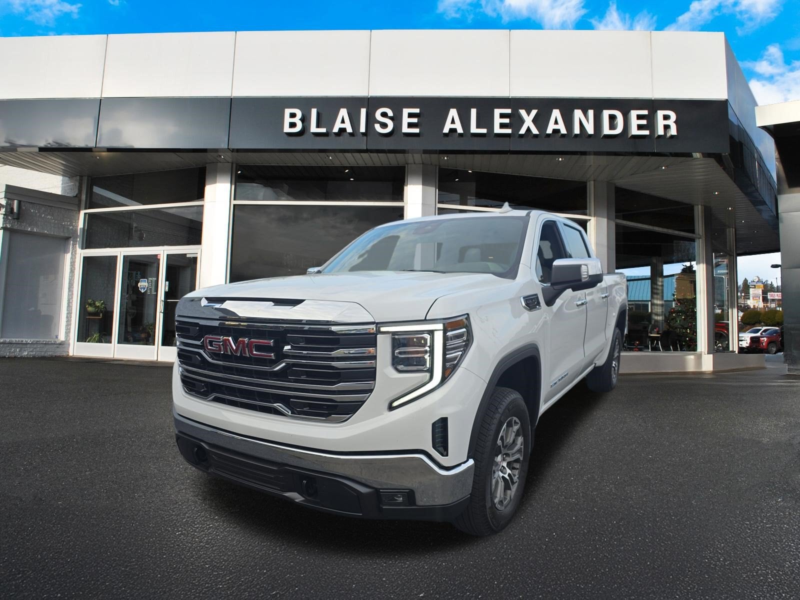 2026 GMC Sierra 1500 SLT