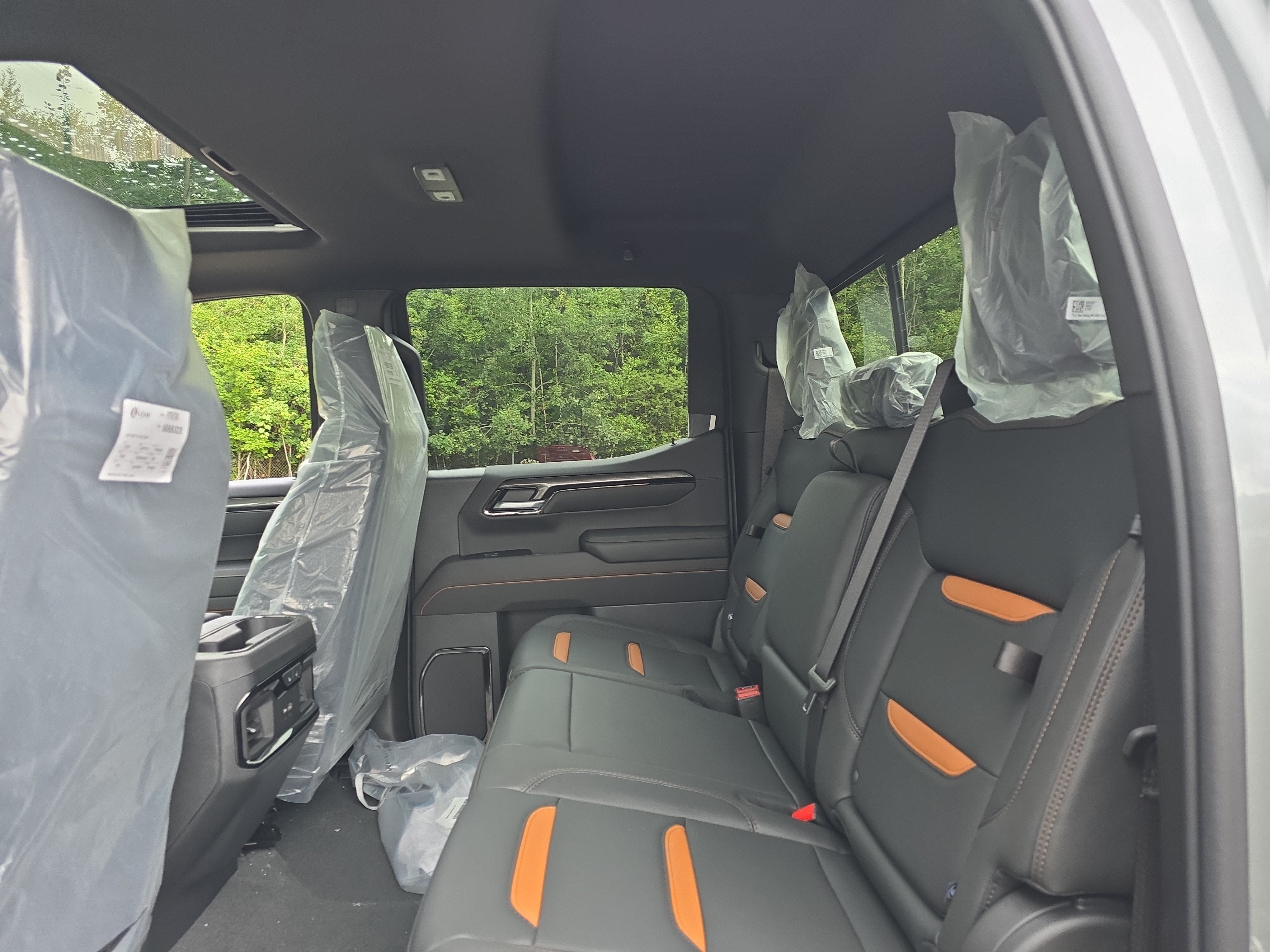 2026 GMC Sierra 1500 AT4 - Photo 15