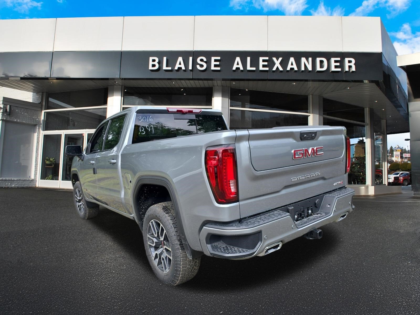 2026 GMC Sierra 1500 AT4 - Photo 6