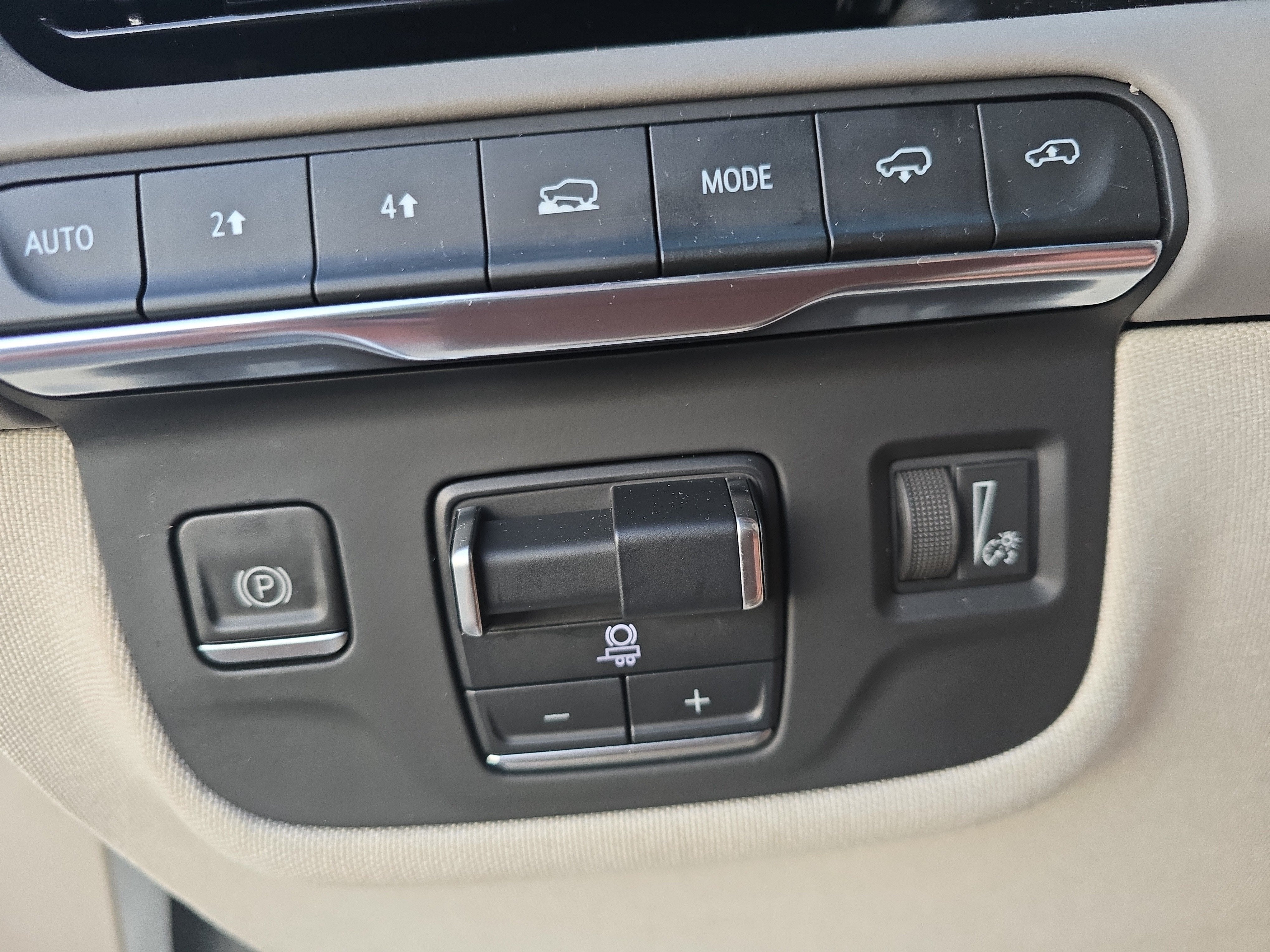 2021 Cadillac Escalade ESV Premium Luxury Platinum