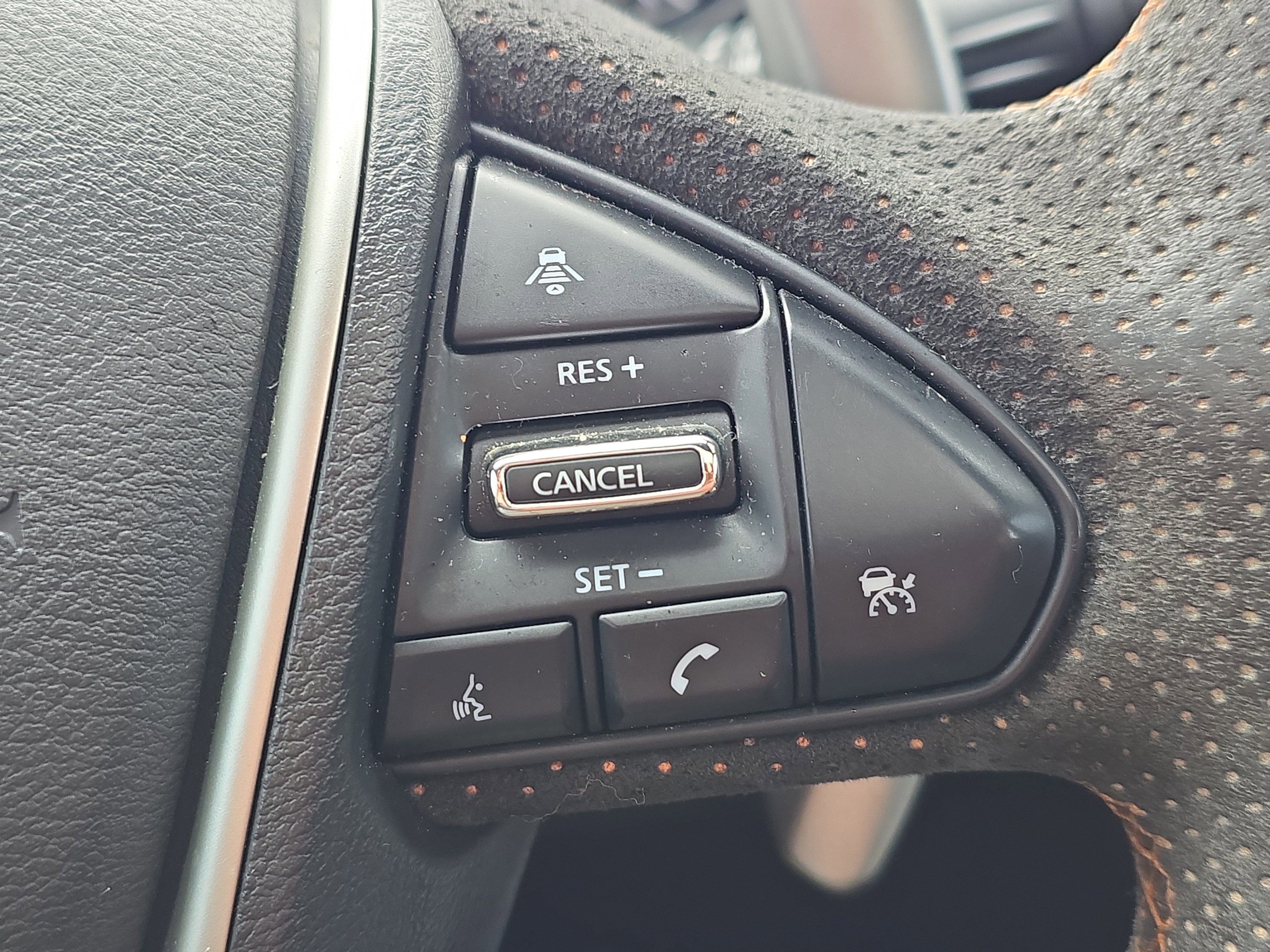 2020 Nissan Maxima SR