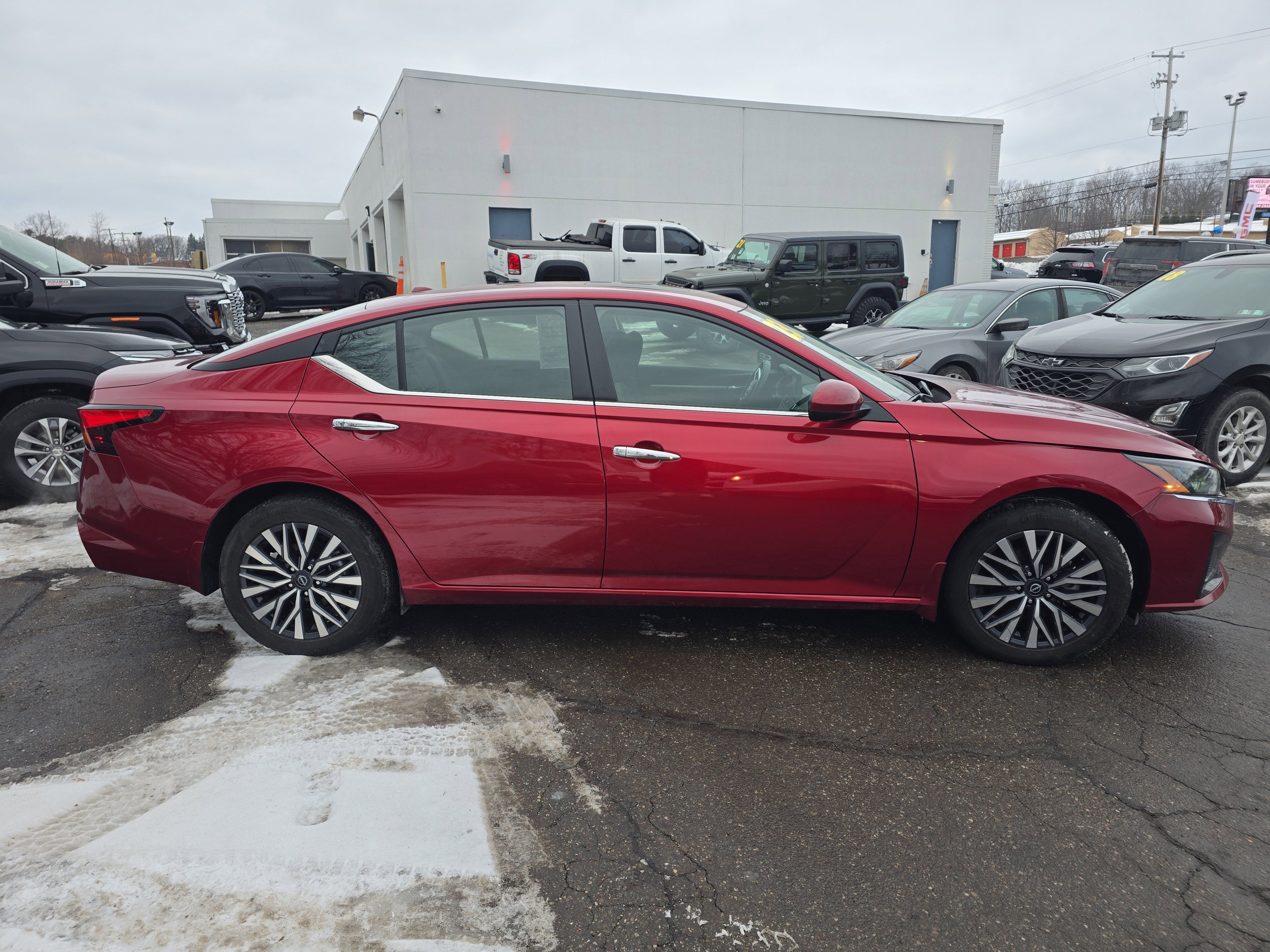 2023 Nissan Altima 2.5 SV