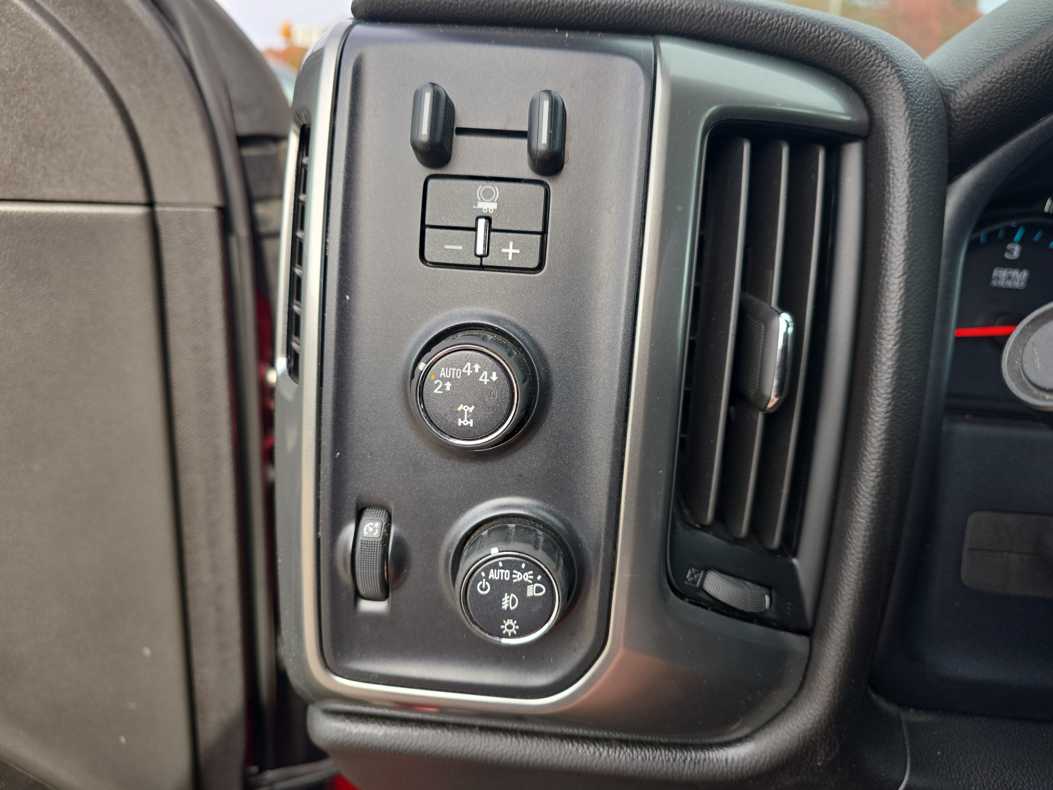 2019 Chevrolet Silverado LD LT