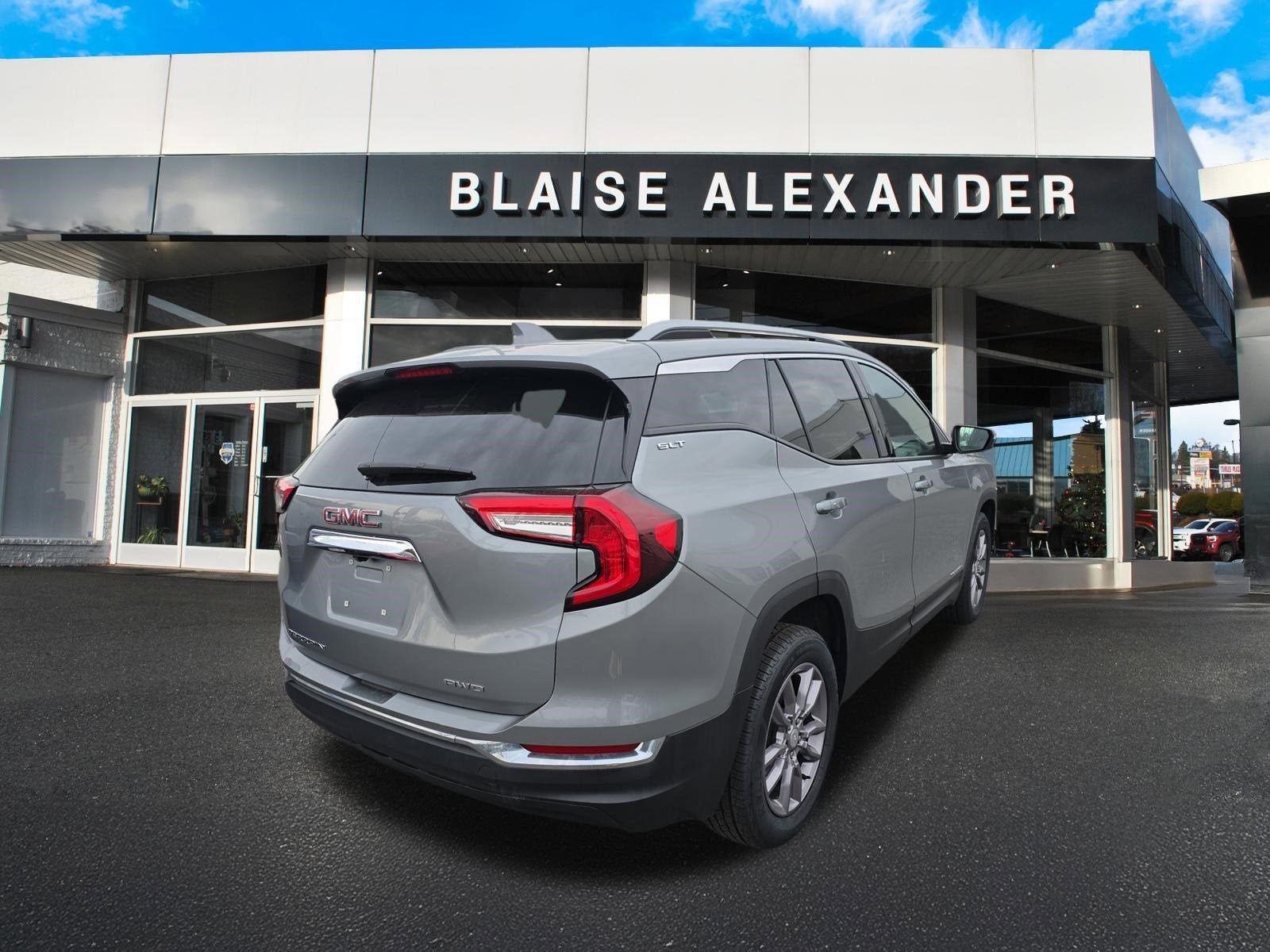 2024 GMC Terrain SLT