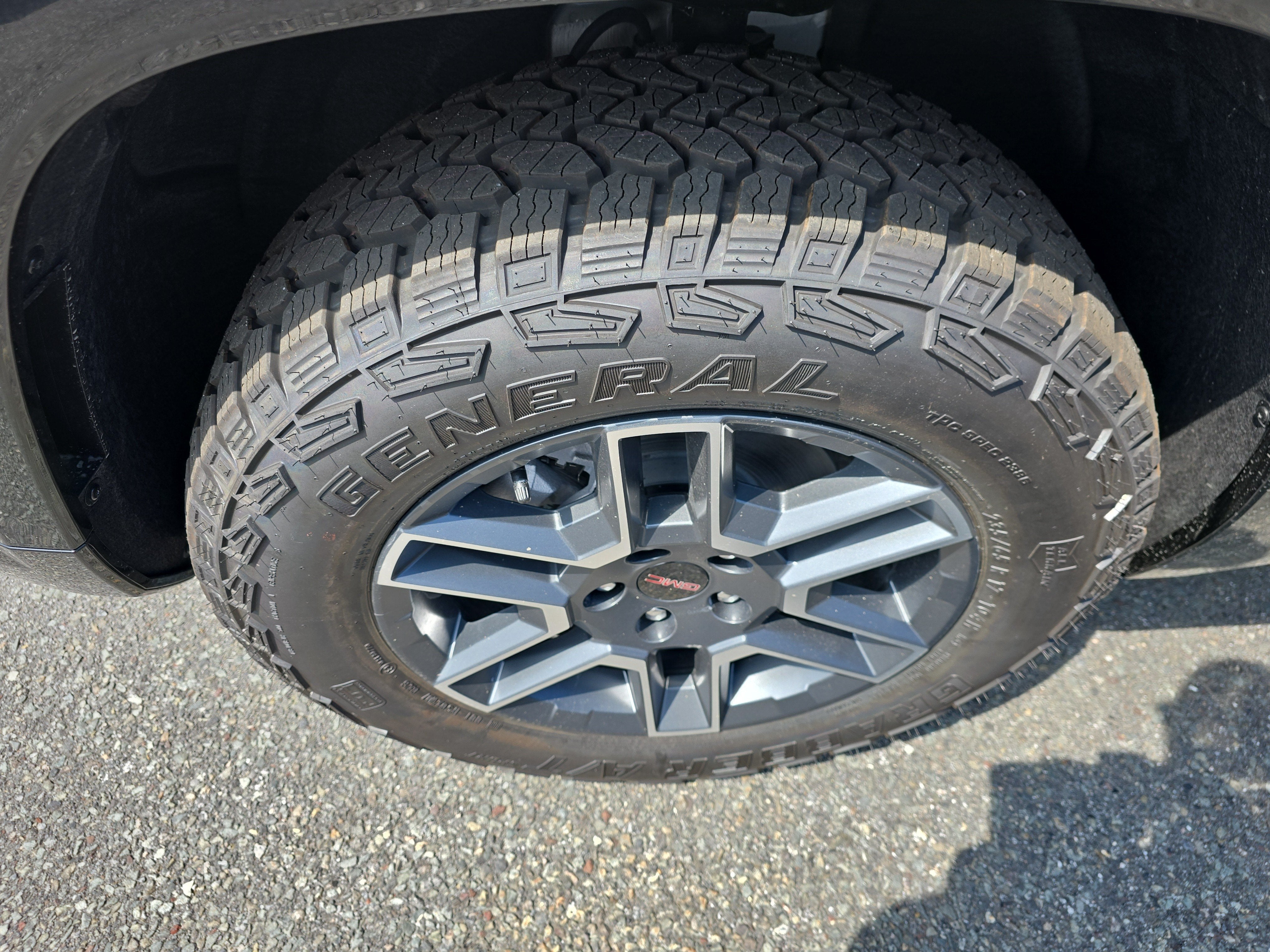 2027 GMC Terrain AT4 - Photo 11