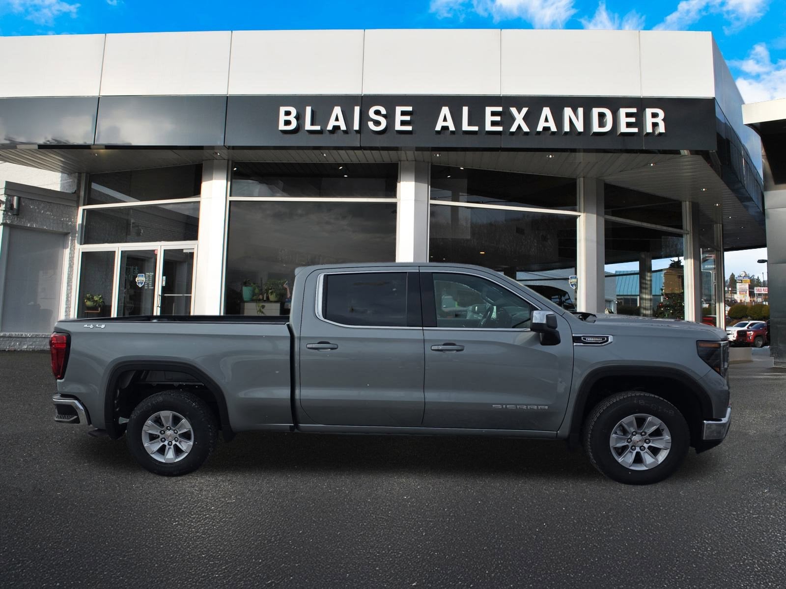 2026 GMC Sierra 1500 SLE