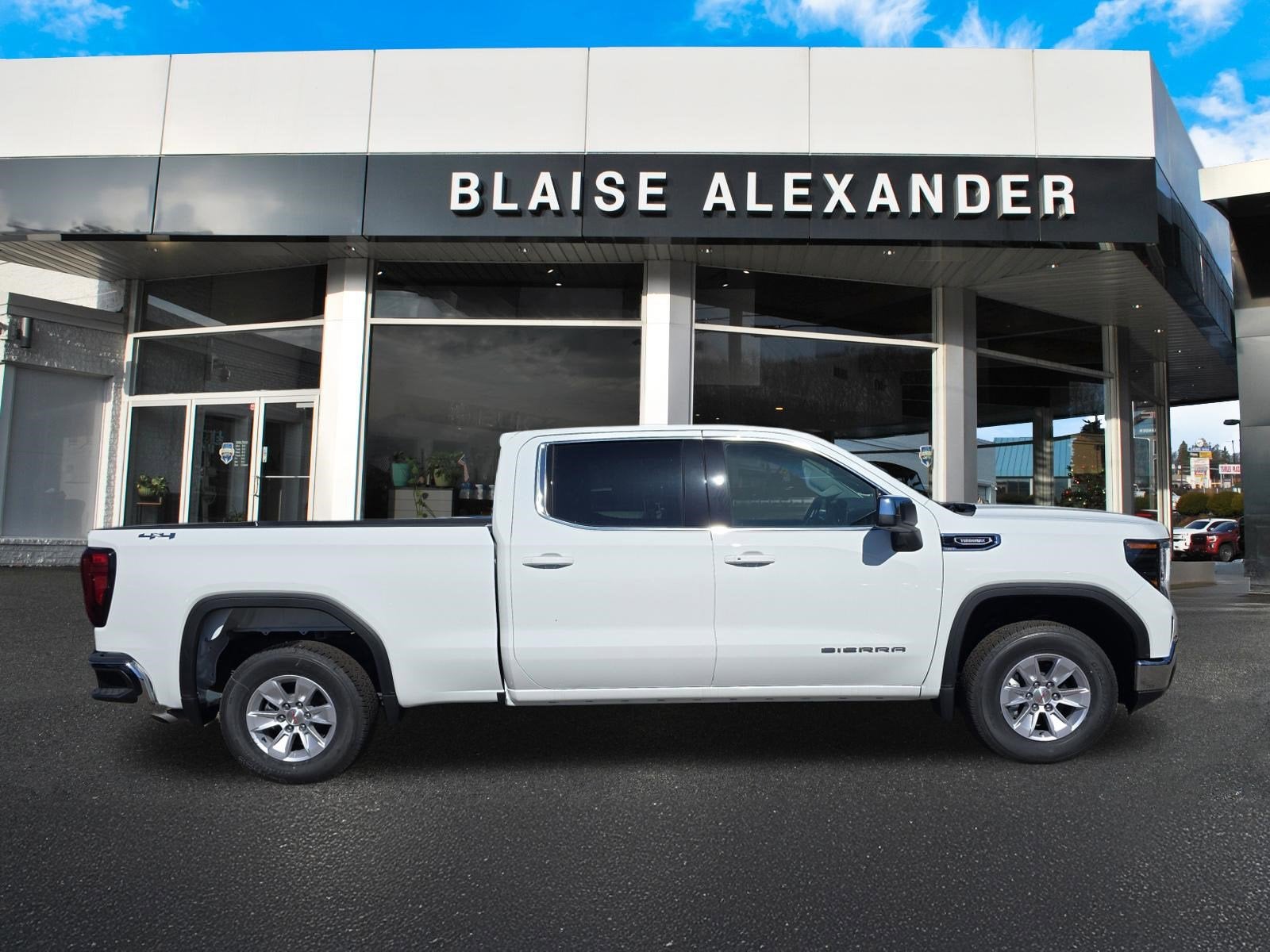 2026 GMC Sierra 1500 SLE