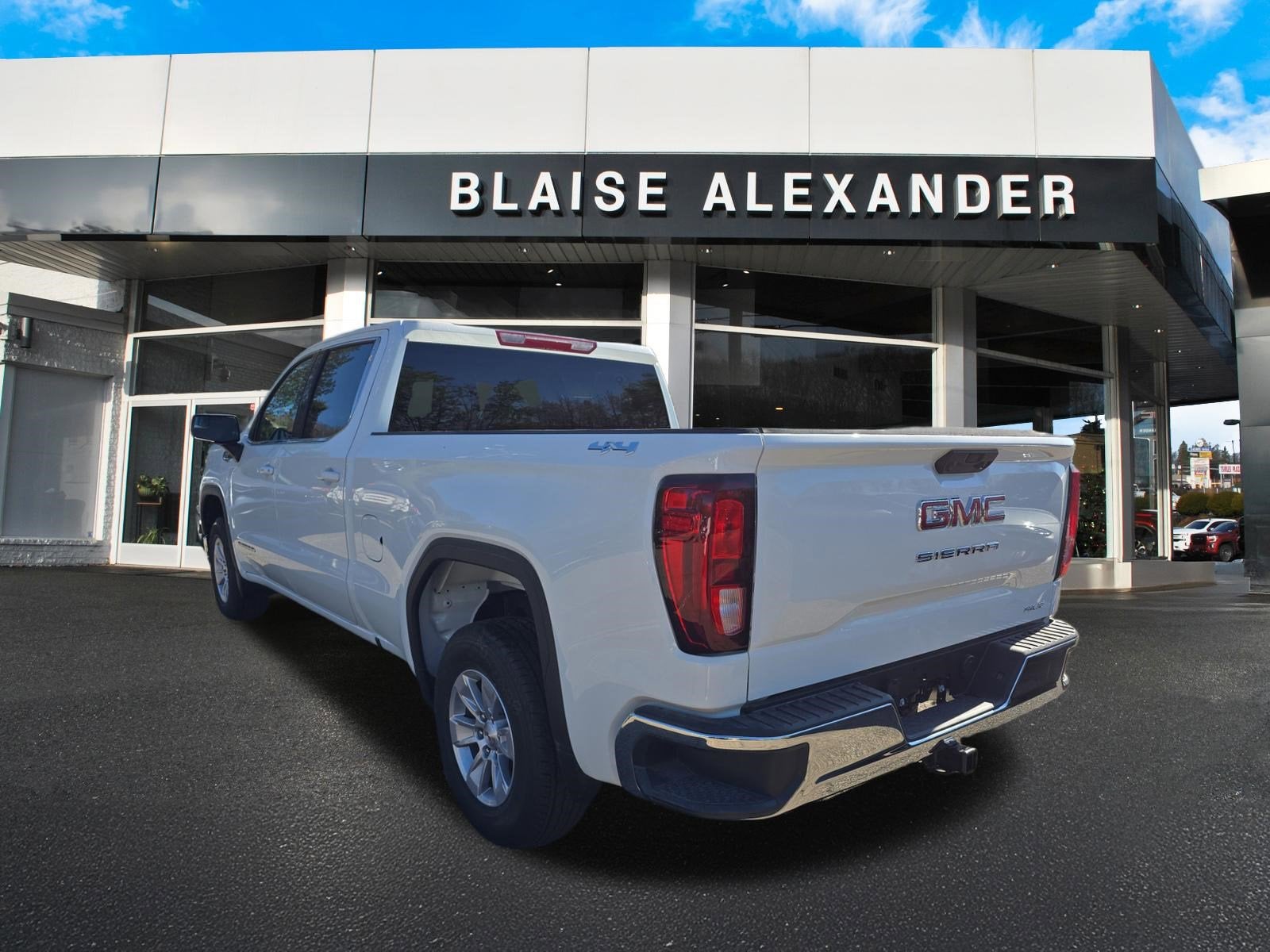 2026 GMC Sierra 1500 SLE