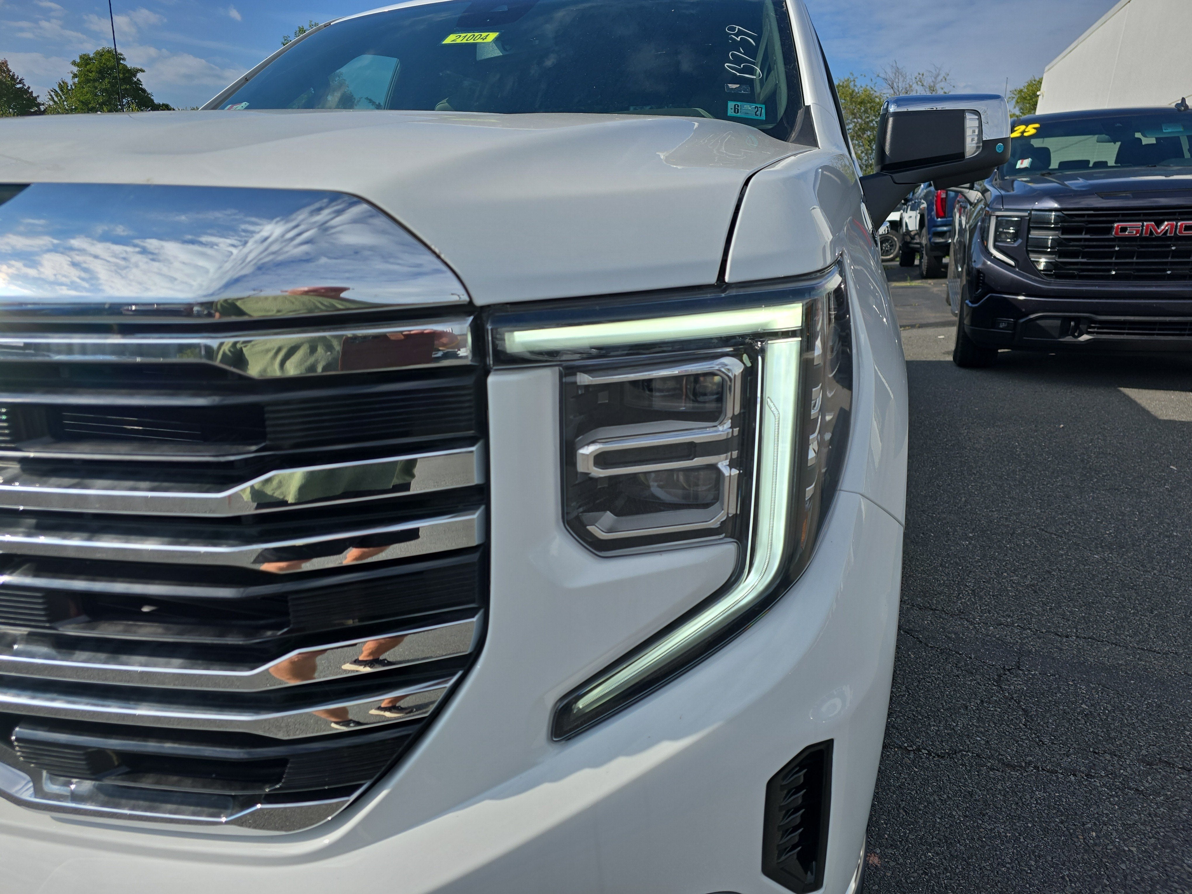 2026 GMC Sierra 1500 SLT - Photo 10