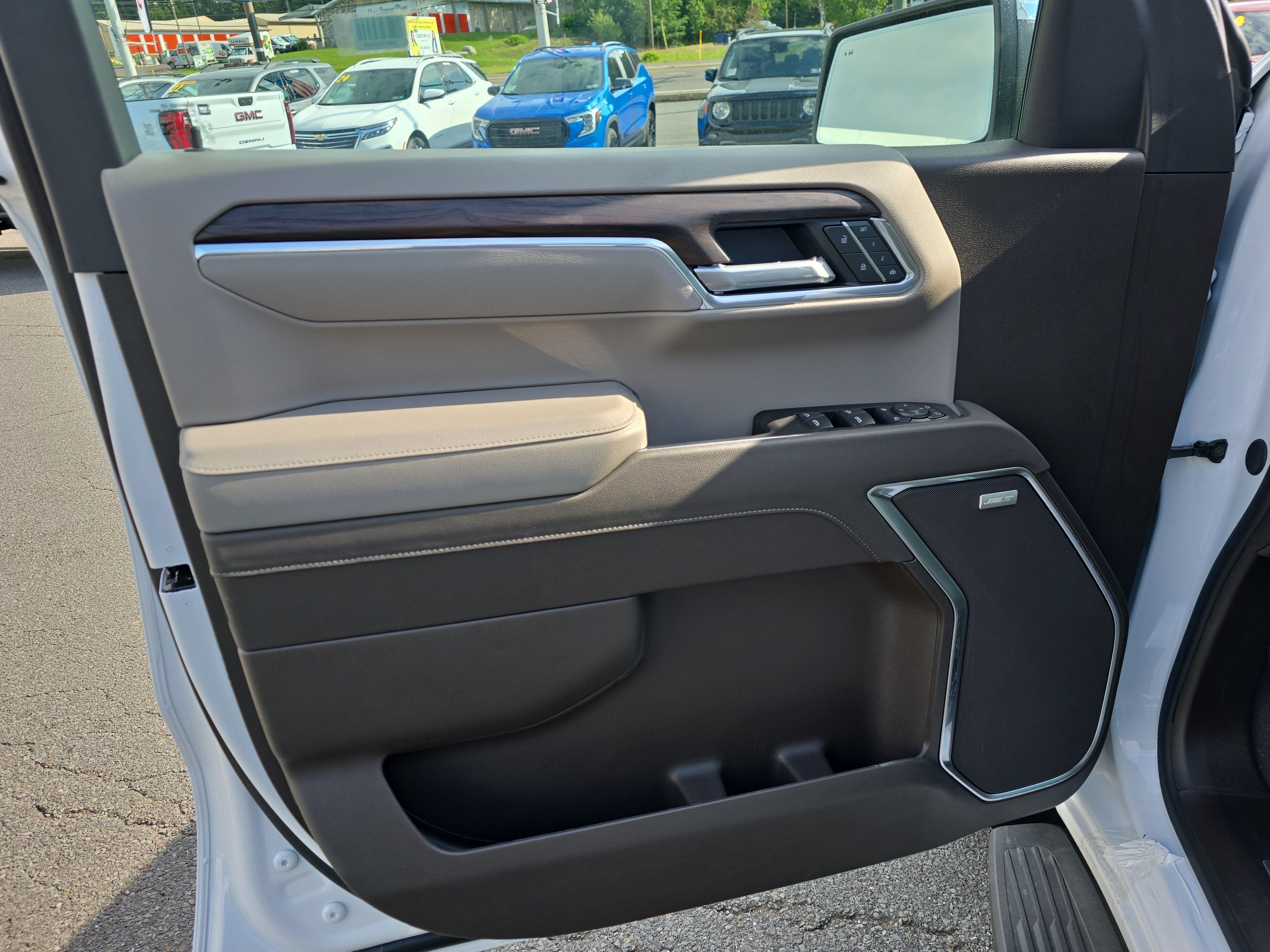 2026 GMC Sierra 1500 SLT - Photo 19