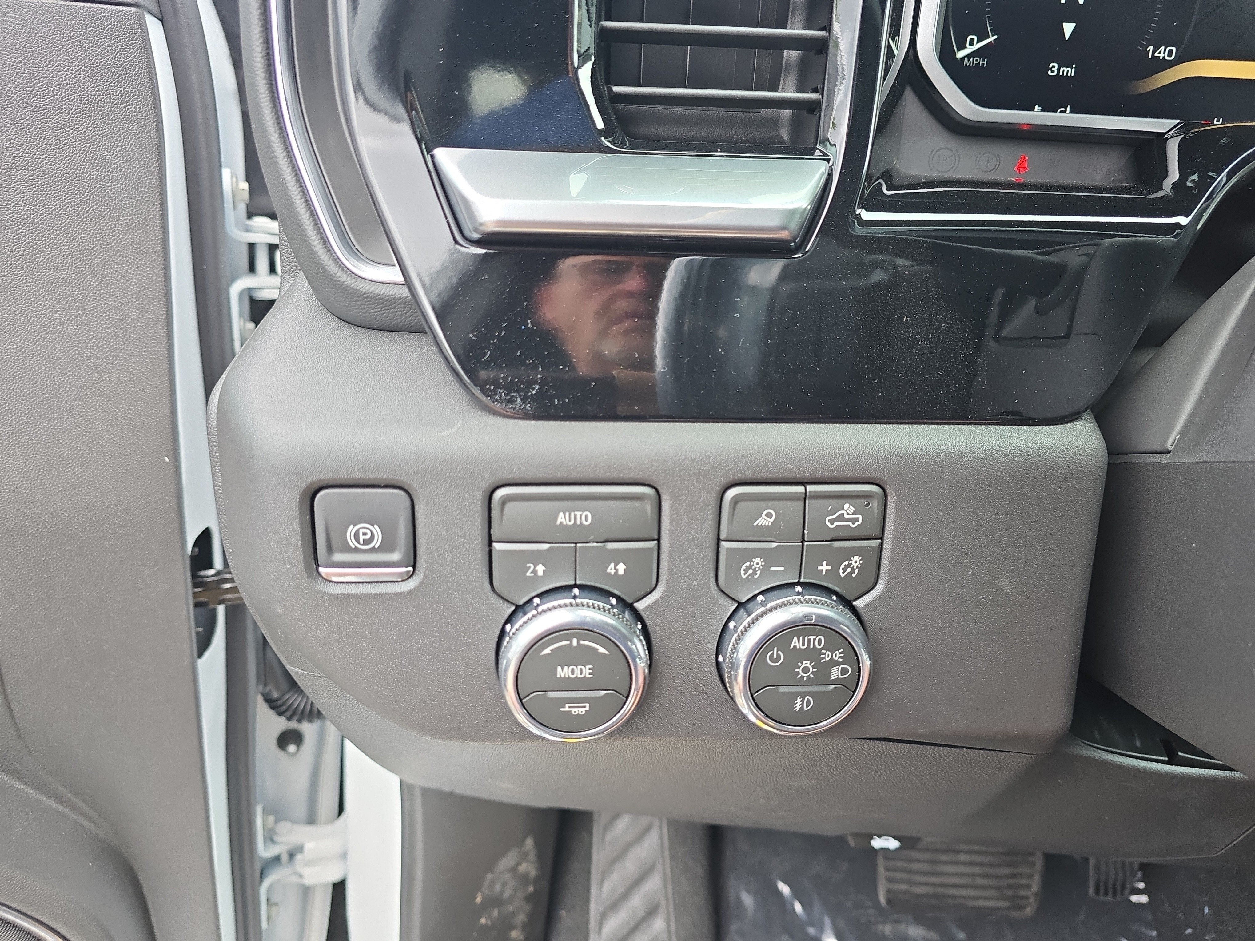 2026 GMC Sierra 1500 SLT - Photo 23