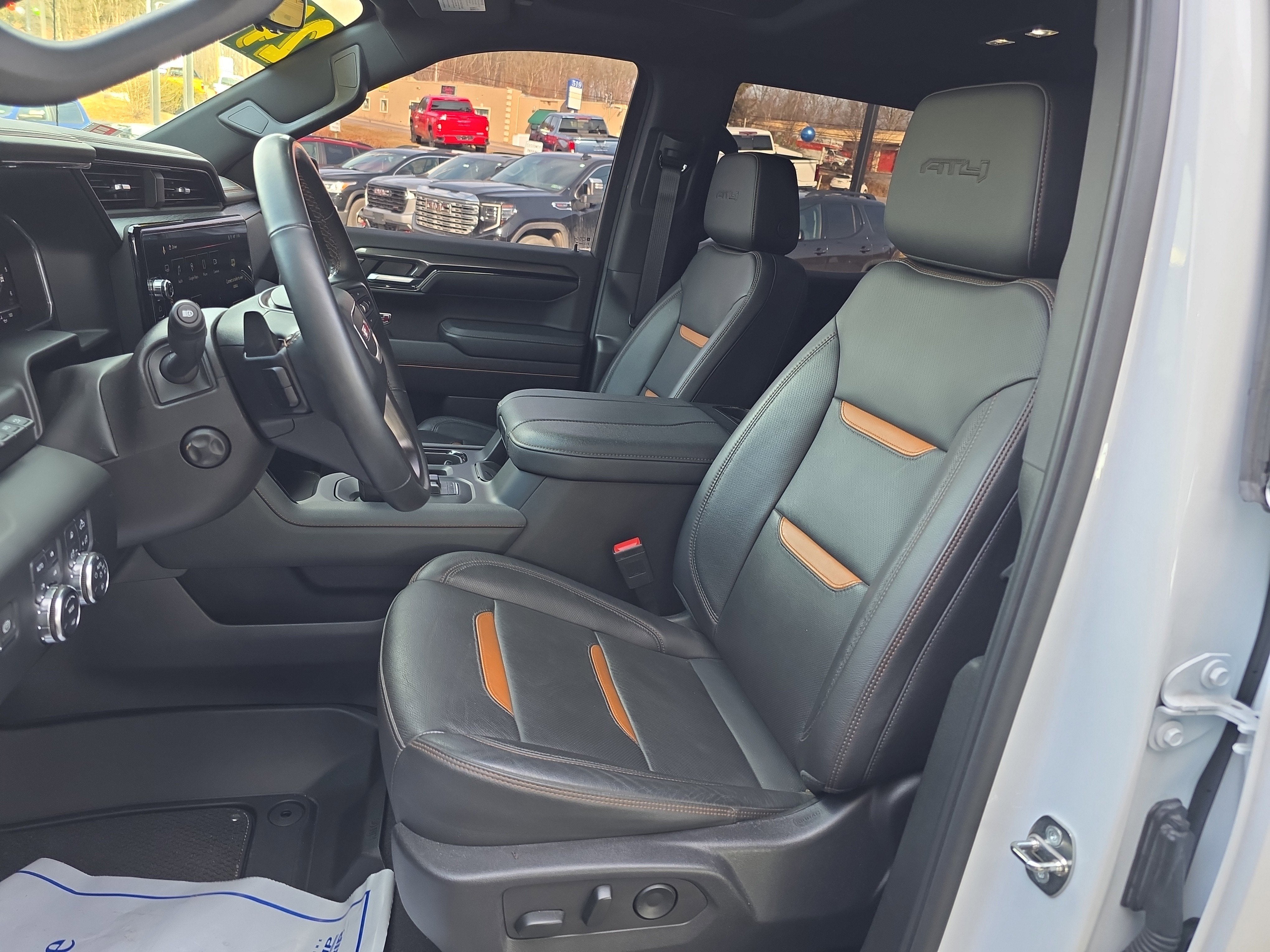 2024 GMC Sierra 1500 AT4