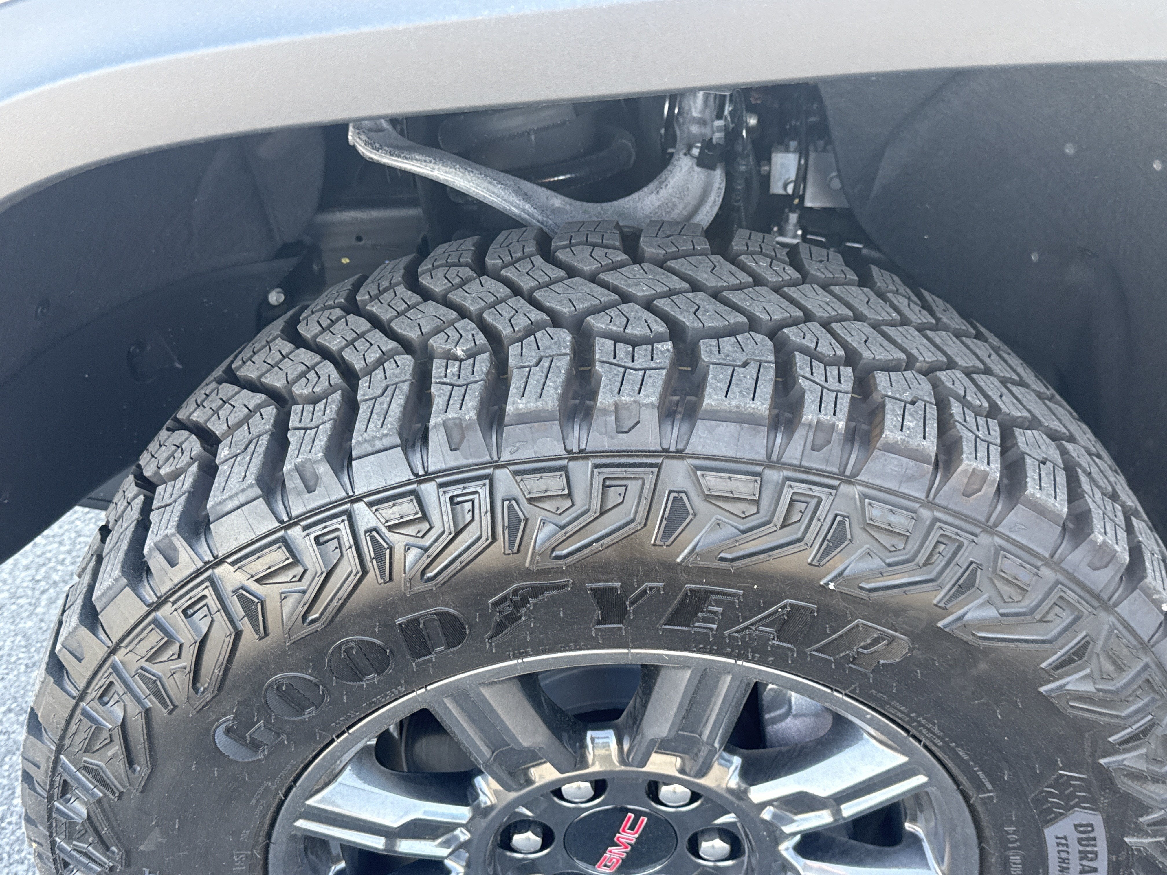 2026 GMC Sierra 1500 AT4X - Photo 11