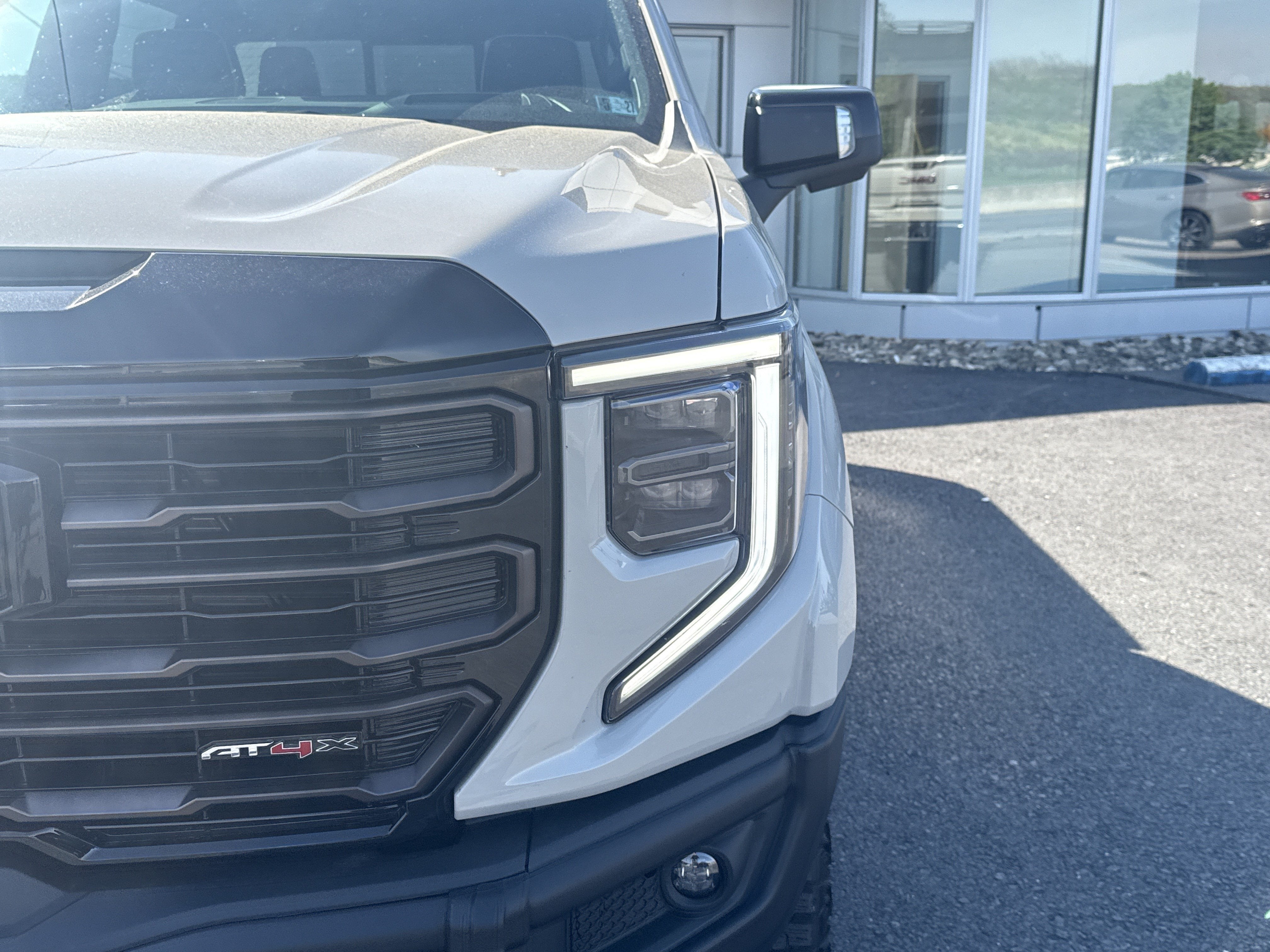 2026 GMC Sierra 1500 AT4X - Photo 9