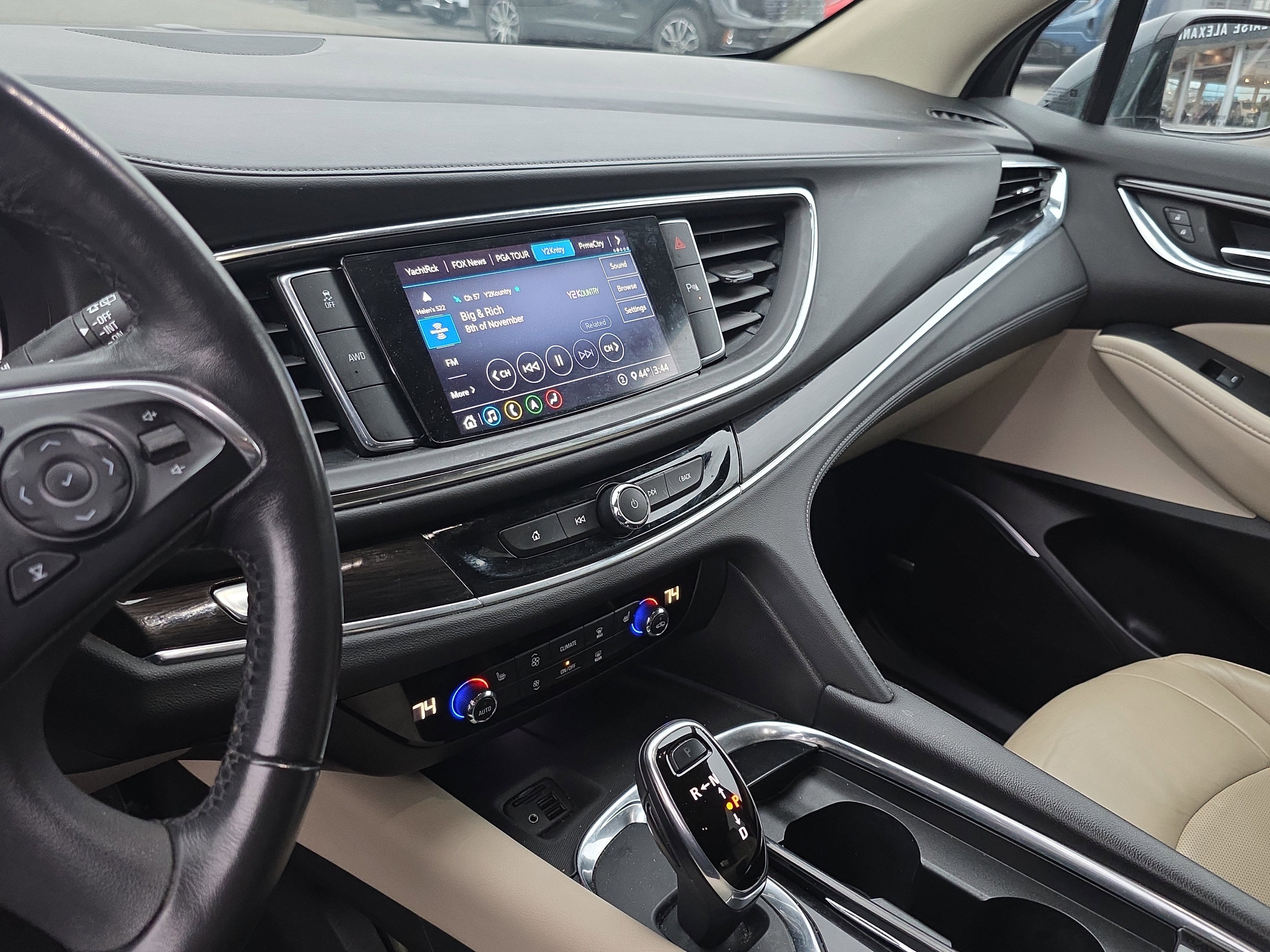 2021 Buick Enclave Essence