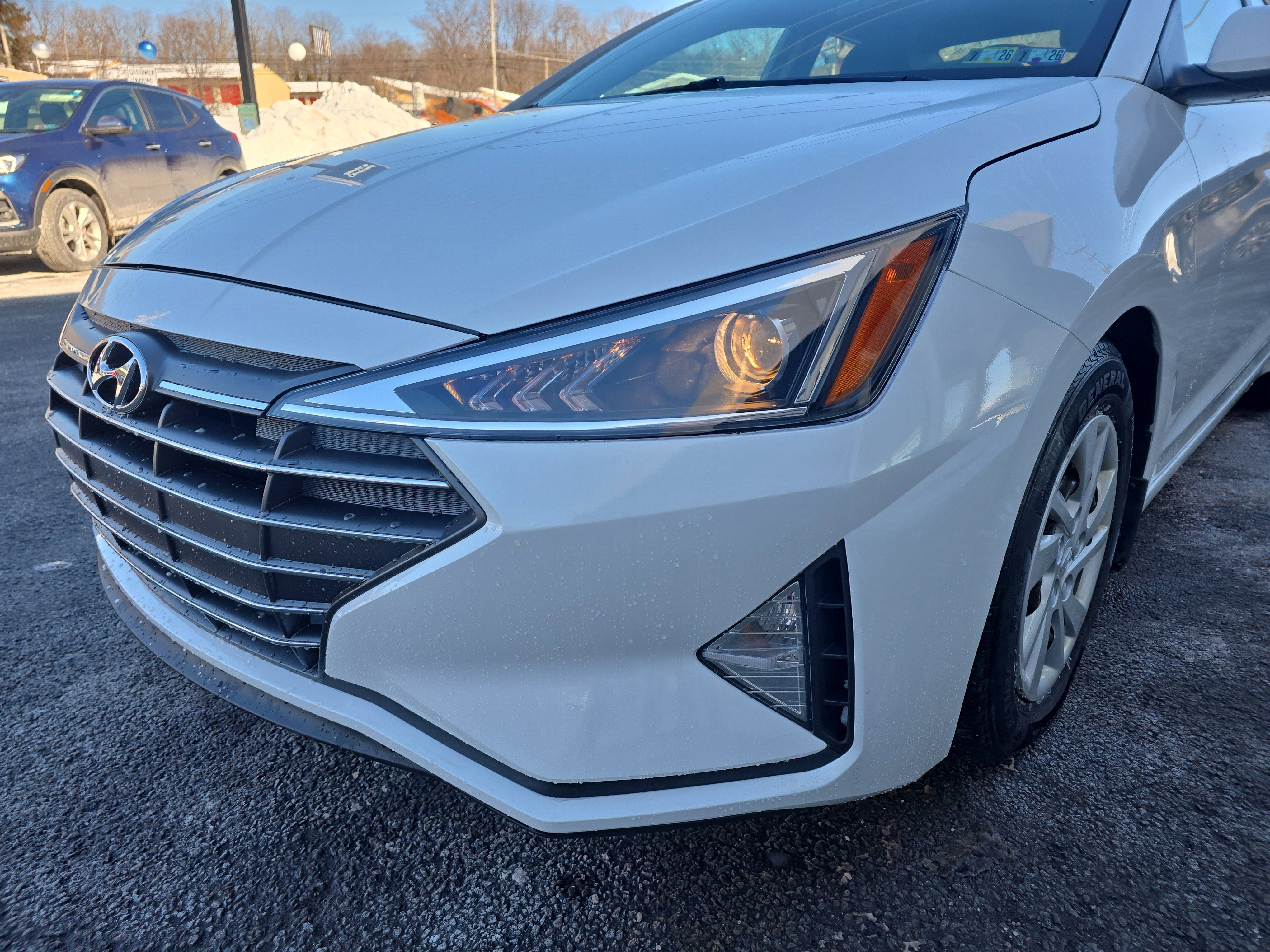 2019 Hyundai Elantra SE