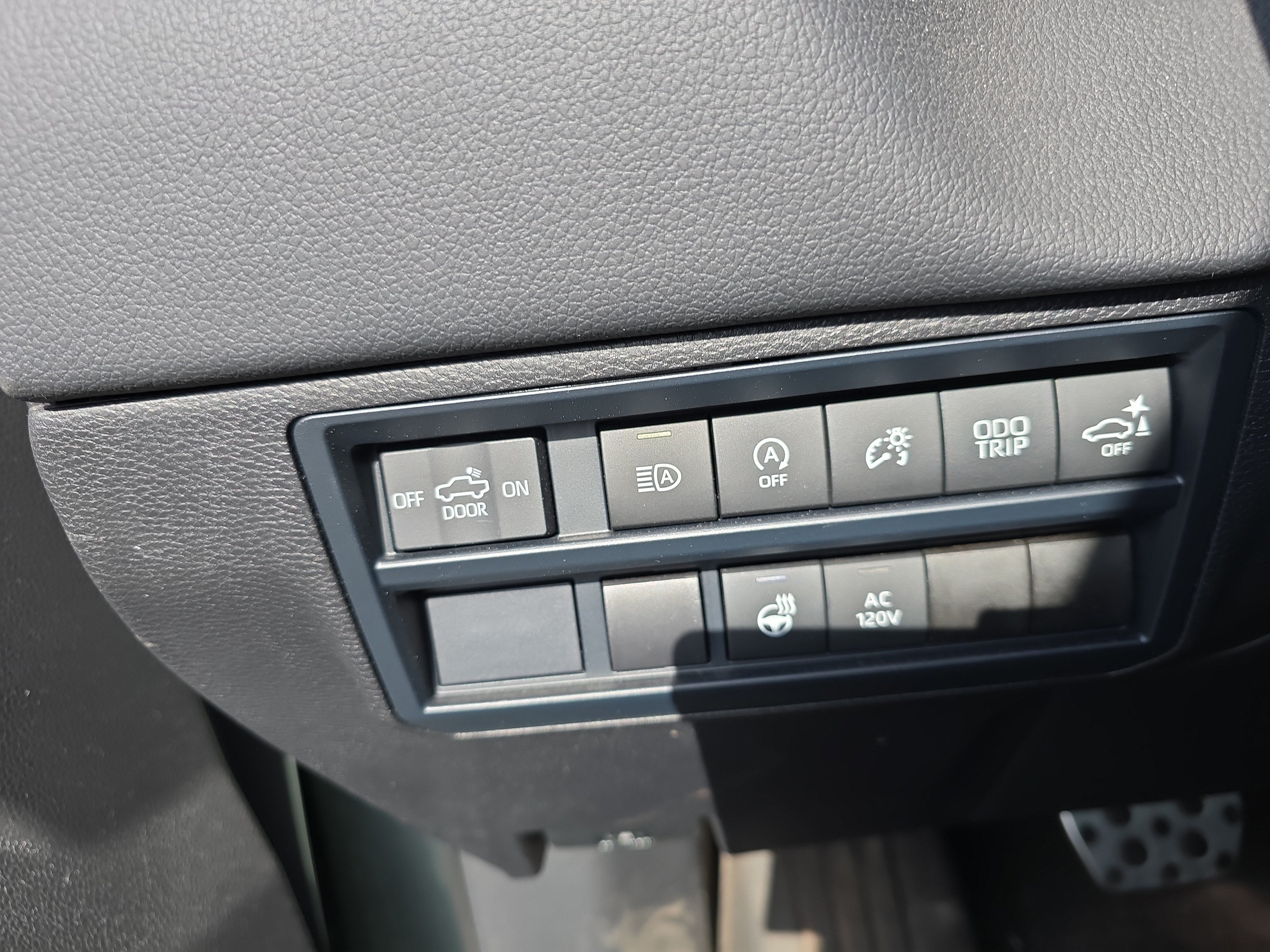 2025 Toyota Tundra 4WD SR5
