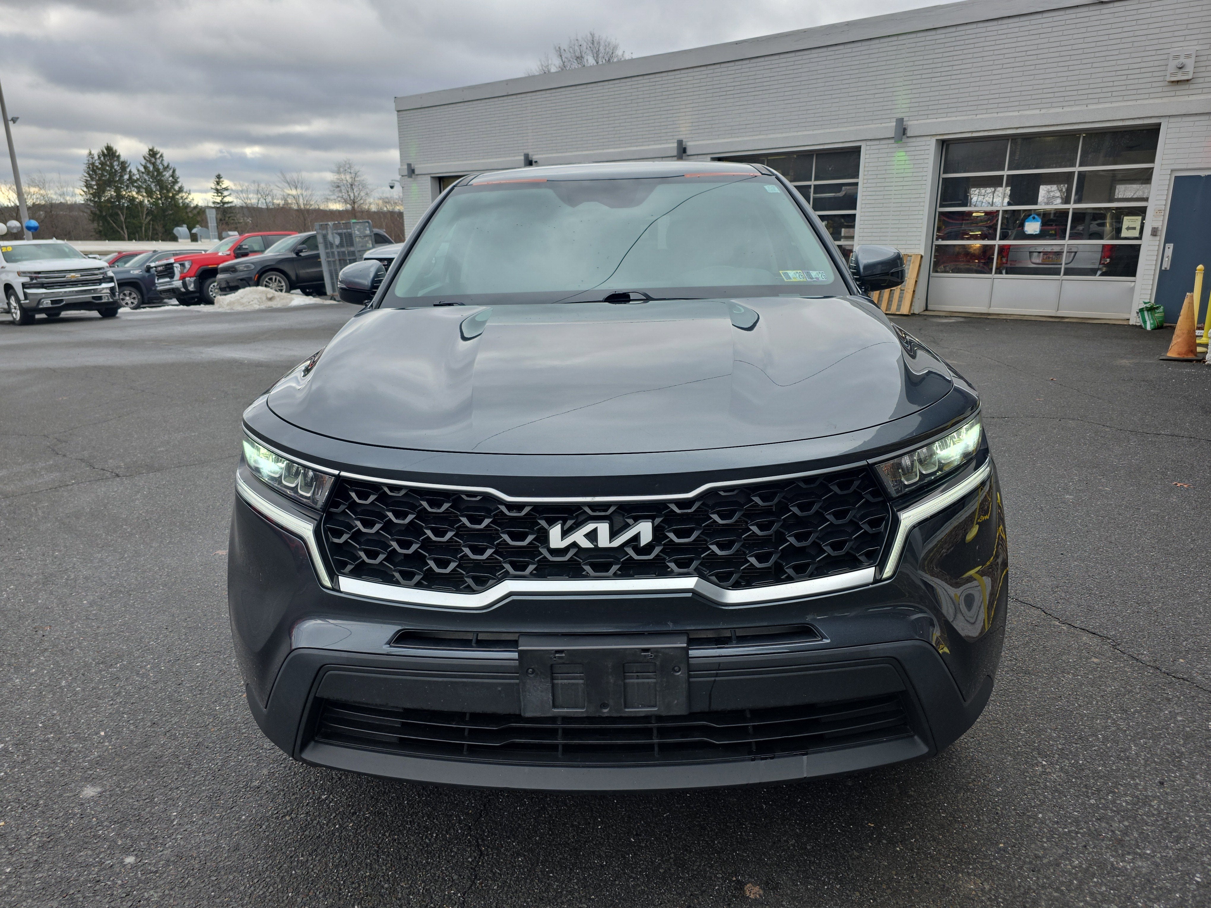 2022 Kia Sorento LX