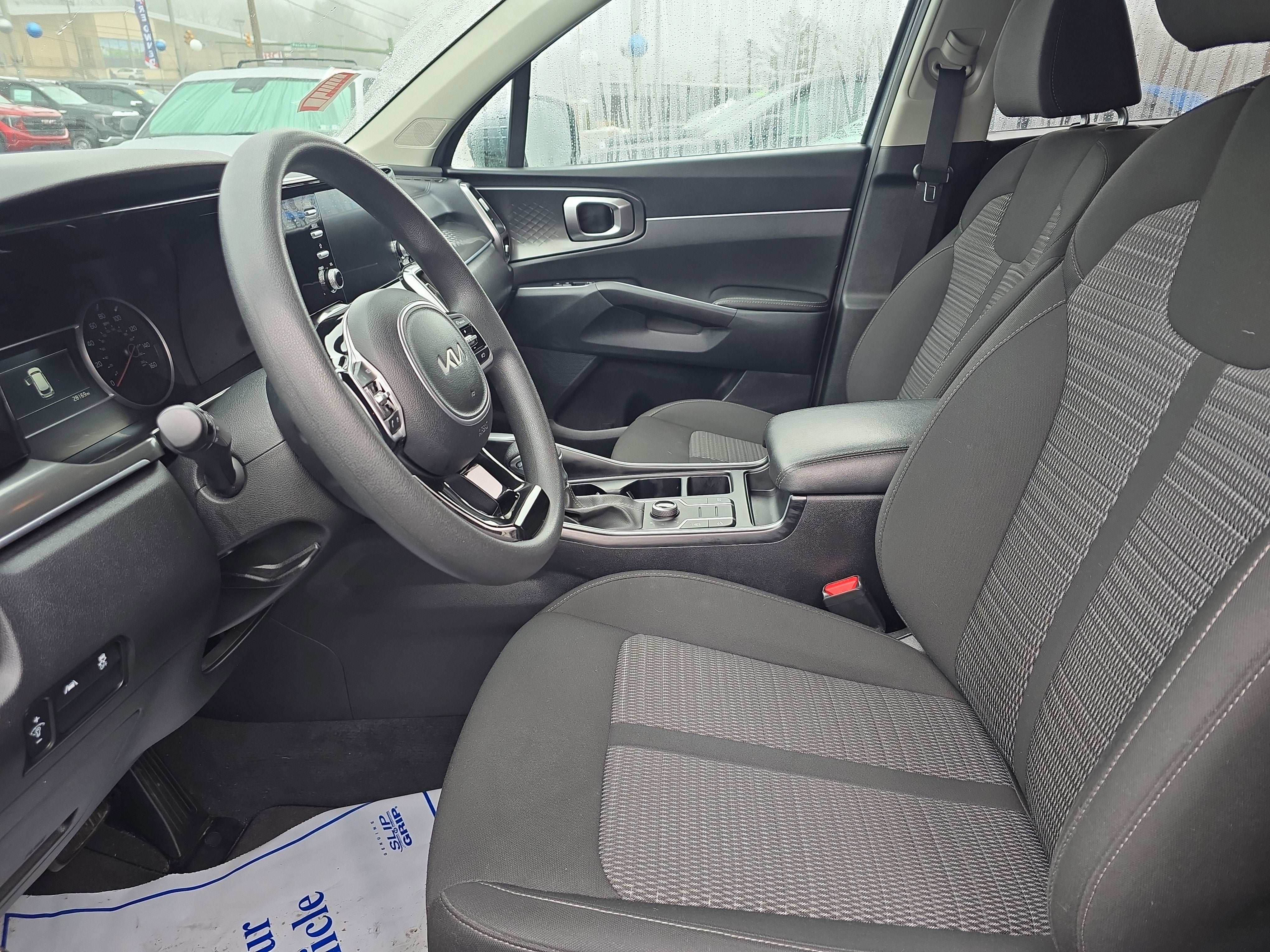 2023 Kia Sorento LX
