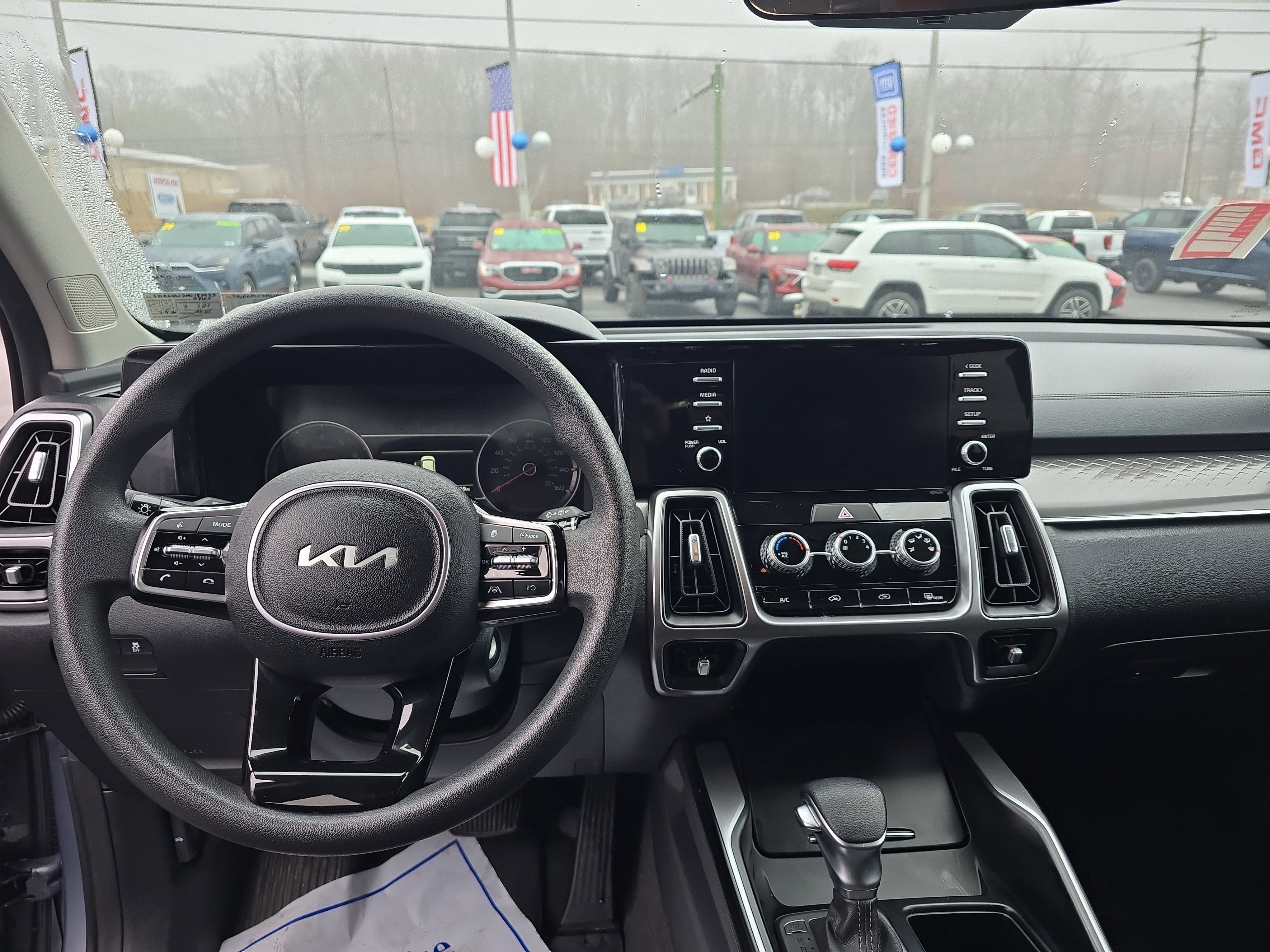 2023 Kia Sorento LX