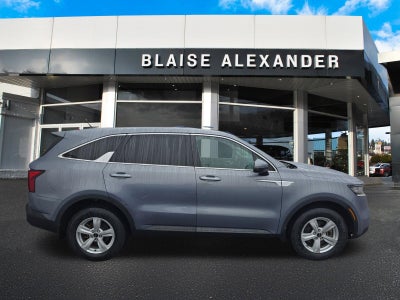 2023 Kia Sorento LX