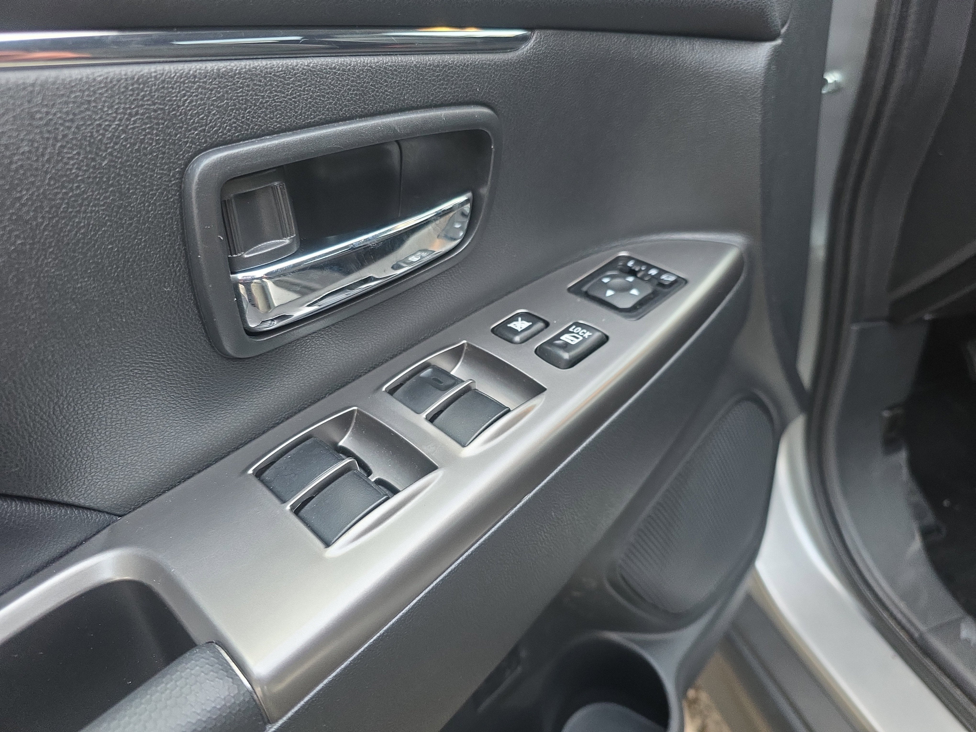 2025 Mitsubishi Outlander Sport S