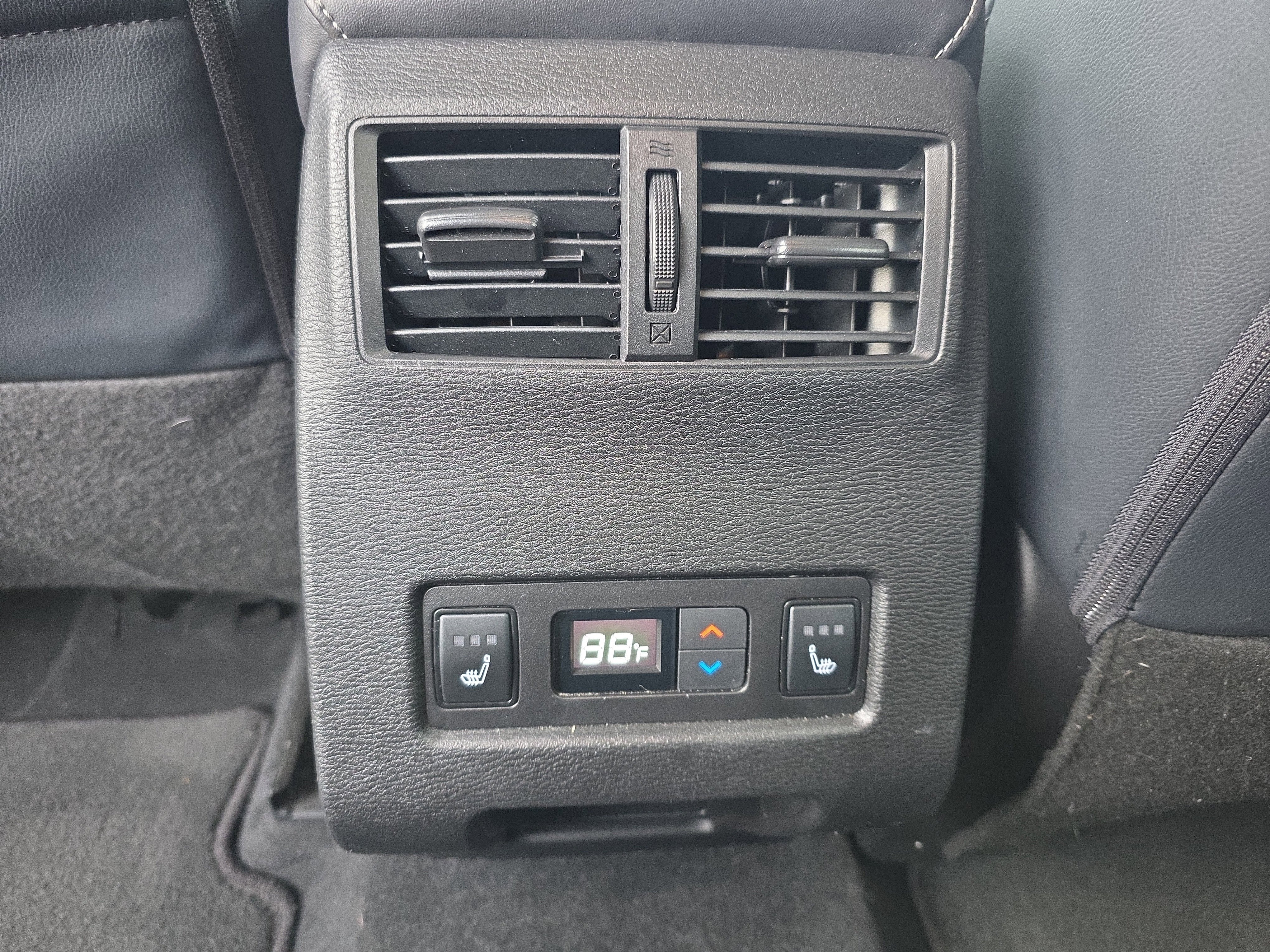 2024 Mitsubishi Outlander SEL