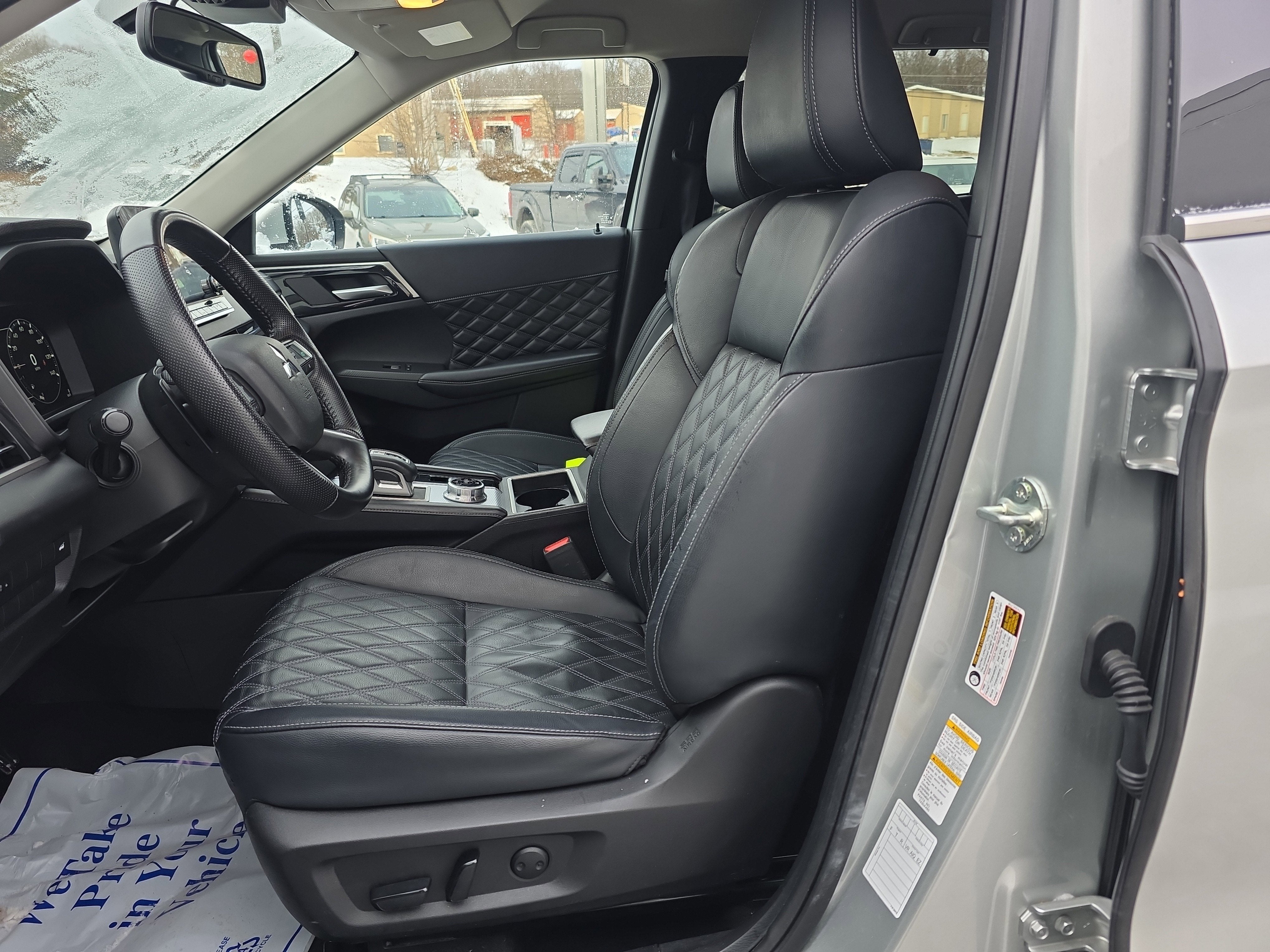 2024 Mitsubishi Outlander SEL