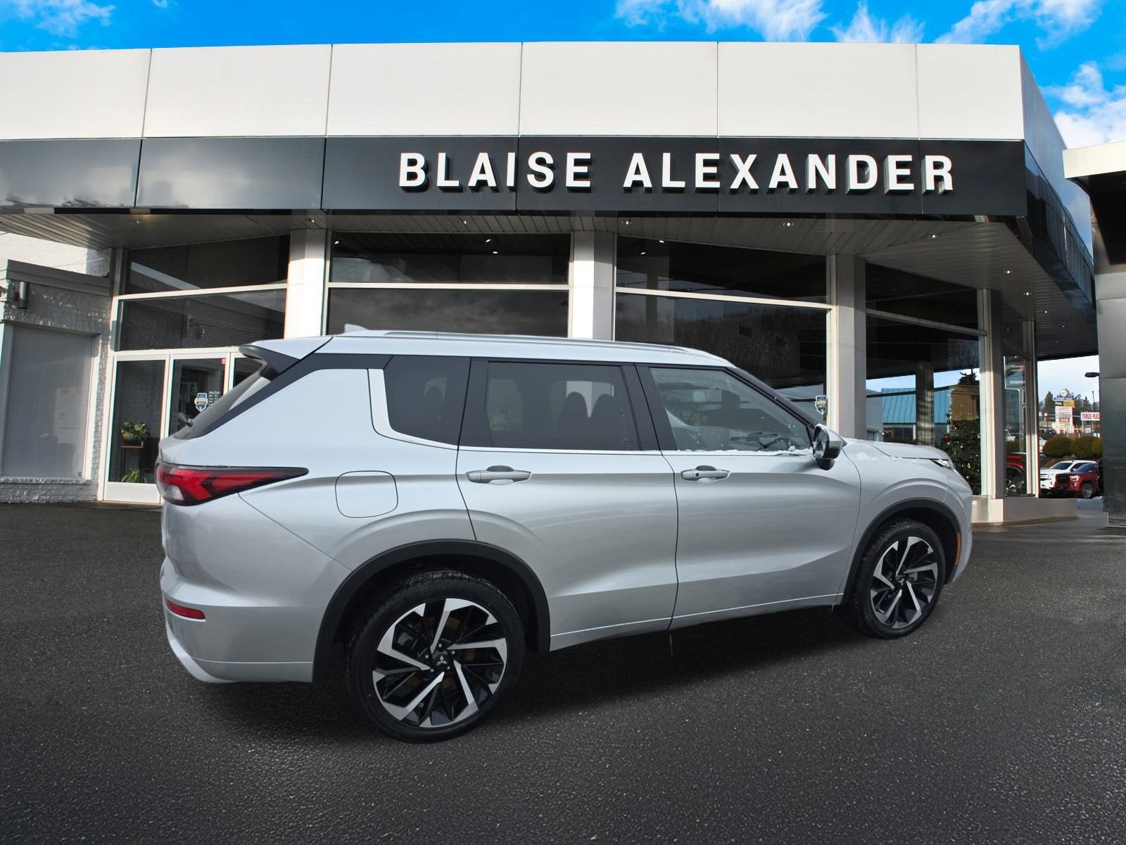 2024 Mitsubishi Outlander SEL