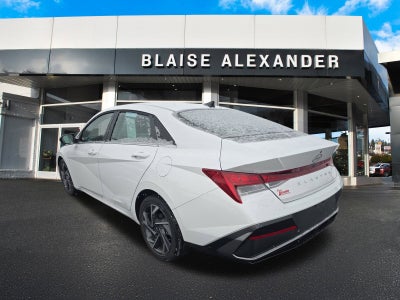 2025 Hyundai Elantra SEL Convenience