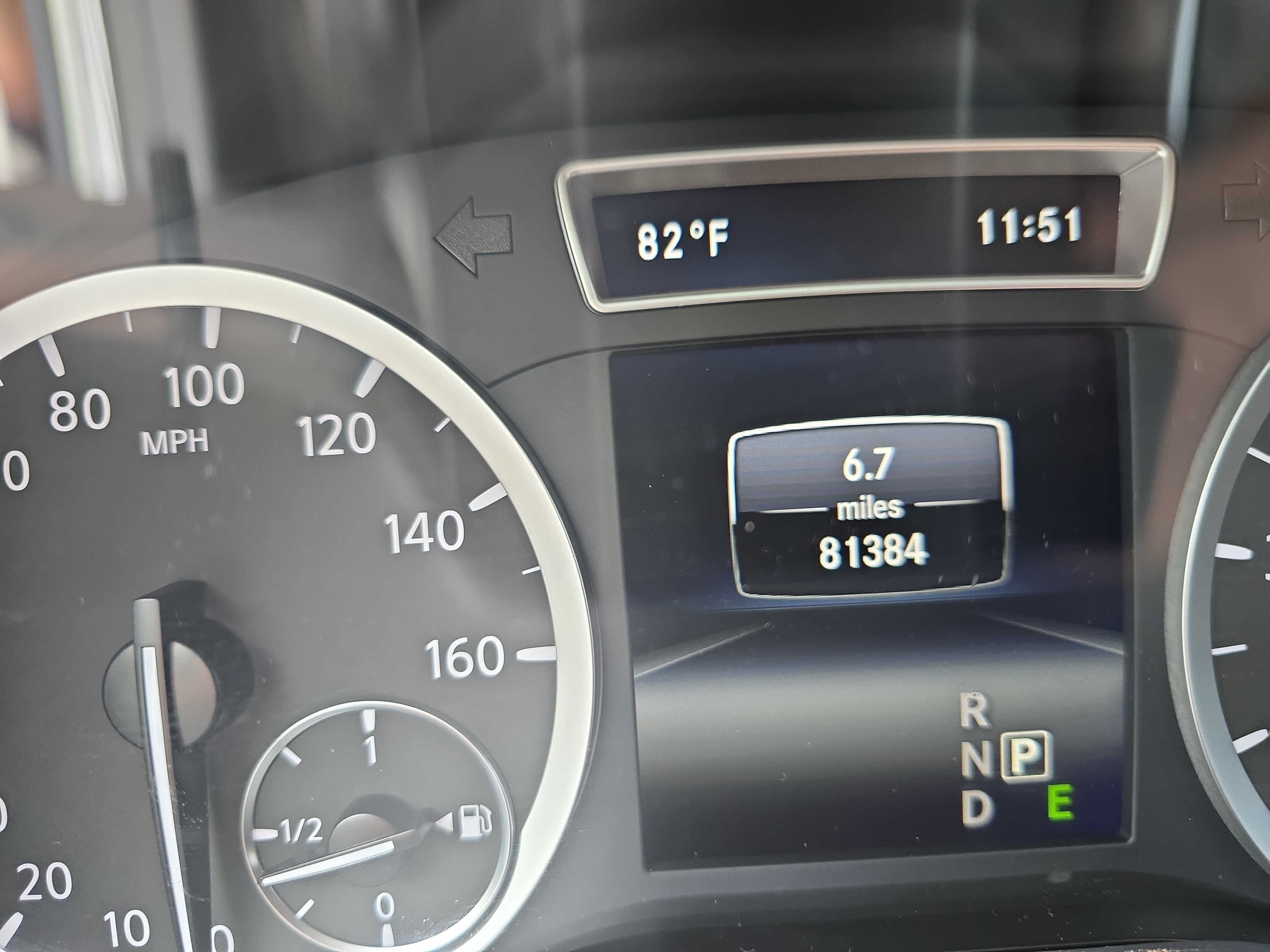 2017 INFINITI QX30 Premium