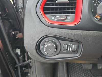 2023 Jeep Renegade Trailhawk