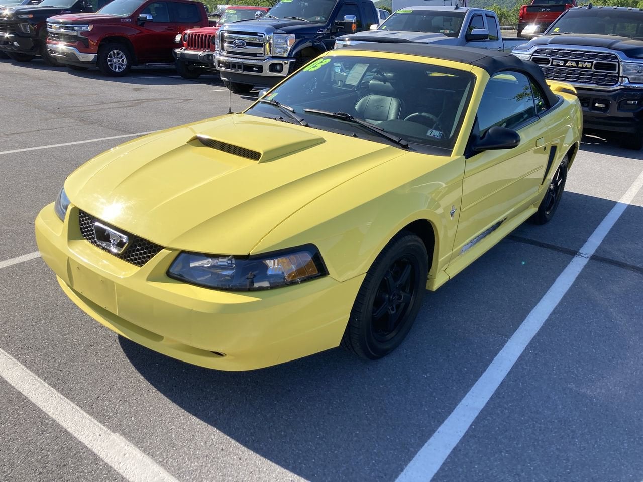 2003 Ford Mustang Deluxe