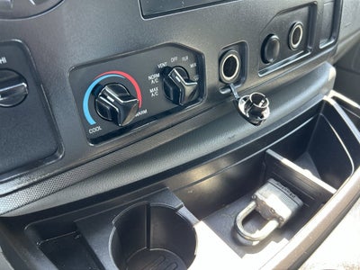 2018 Ford E-Series Cutaway E-350 WB