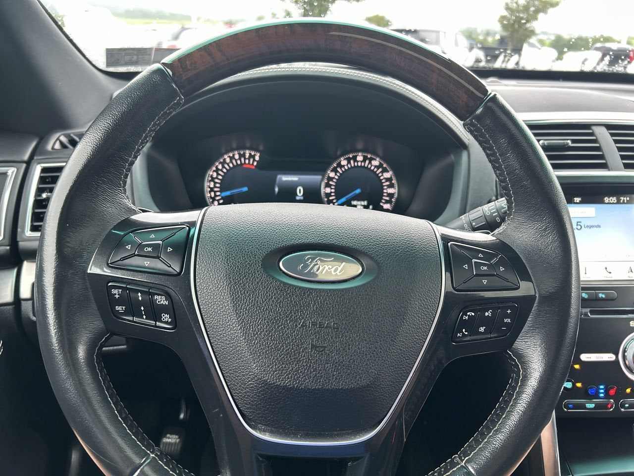 2017 Ford Explorer Platinum