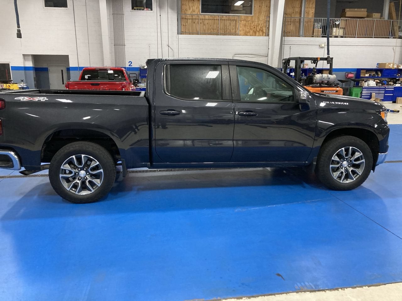 2024 Chevrolet Silverado 1500 LT (2FL)