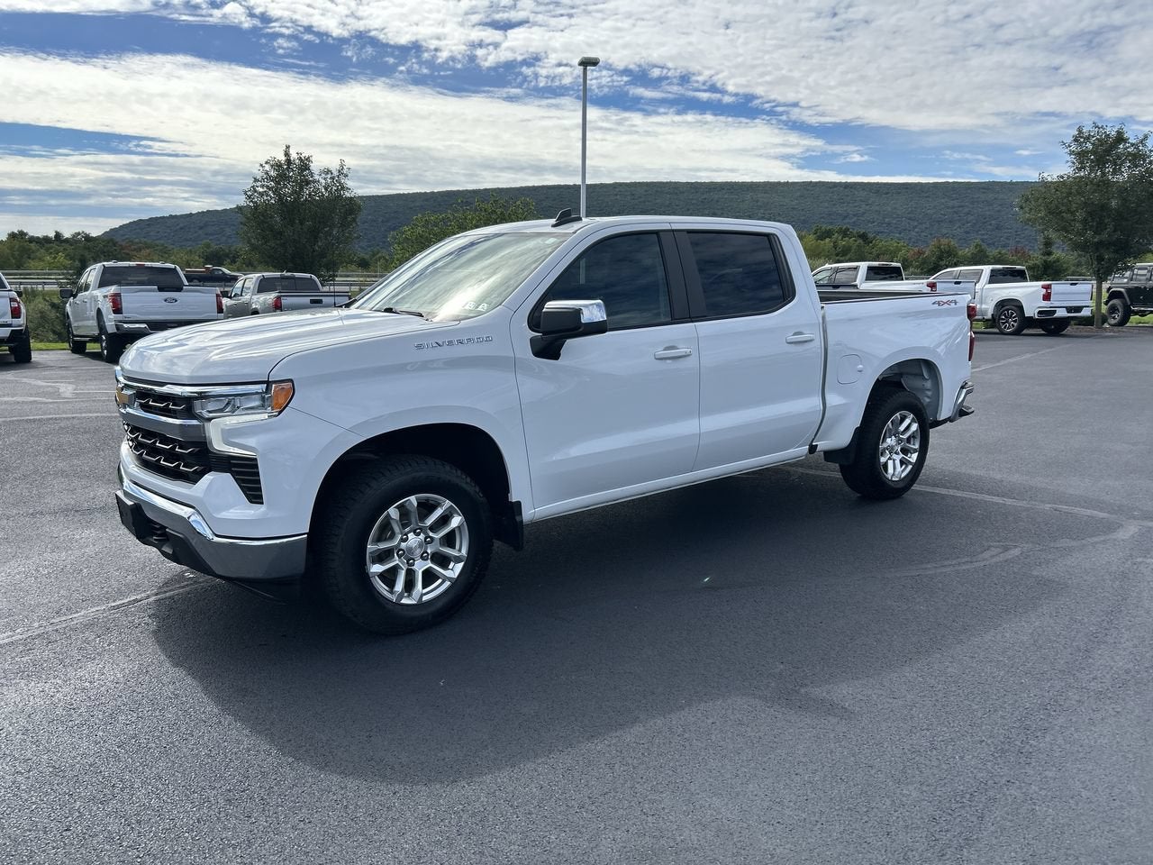 2023 Chevrolet Silverado 1500 LT