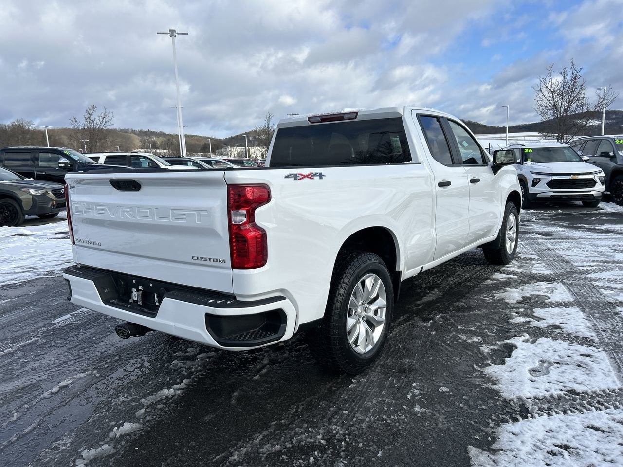 2023 Chevrolet Silverado 1500 Custom