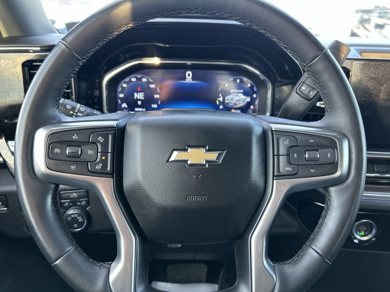 2023 Chevrolet Silverado 1500 LT (2FL)