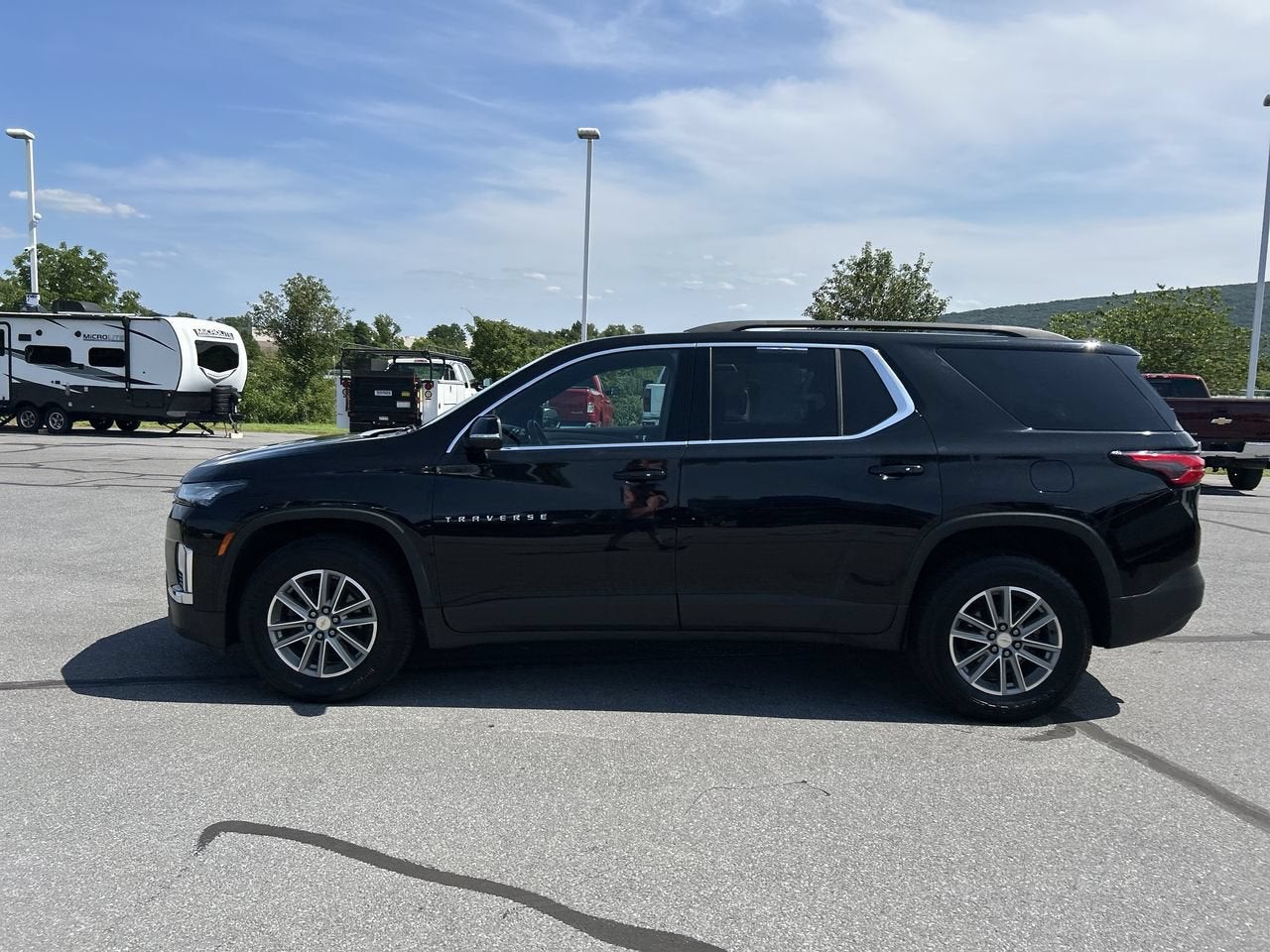 2023 Chevrolet Traverse LT Cloth