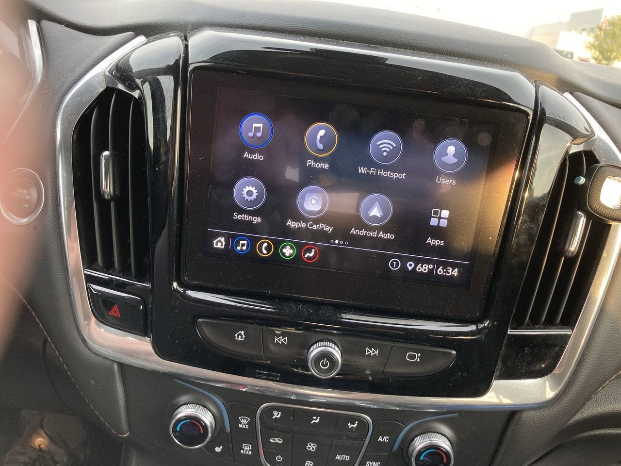 2020 Chevrolet Traverse LT Cloth