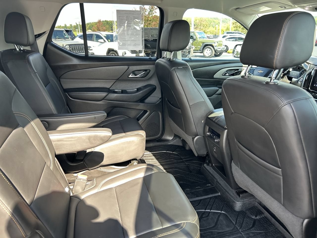2021 Chevrolet Traverse LT Leather