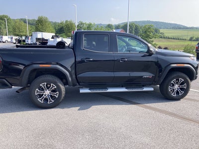 2023 GMC Canyon AT4